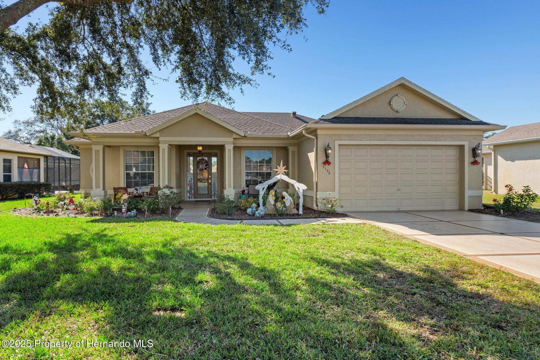 9398 Burnam Drive, Weeki Wachee, Florida image 2