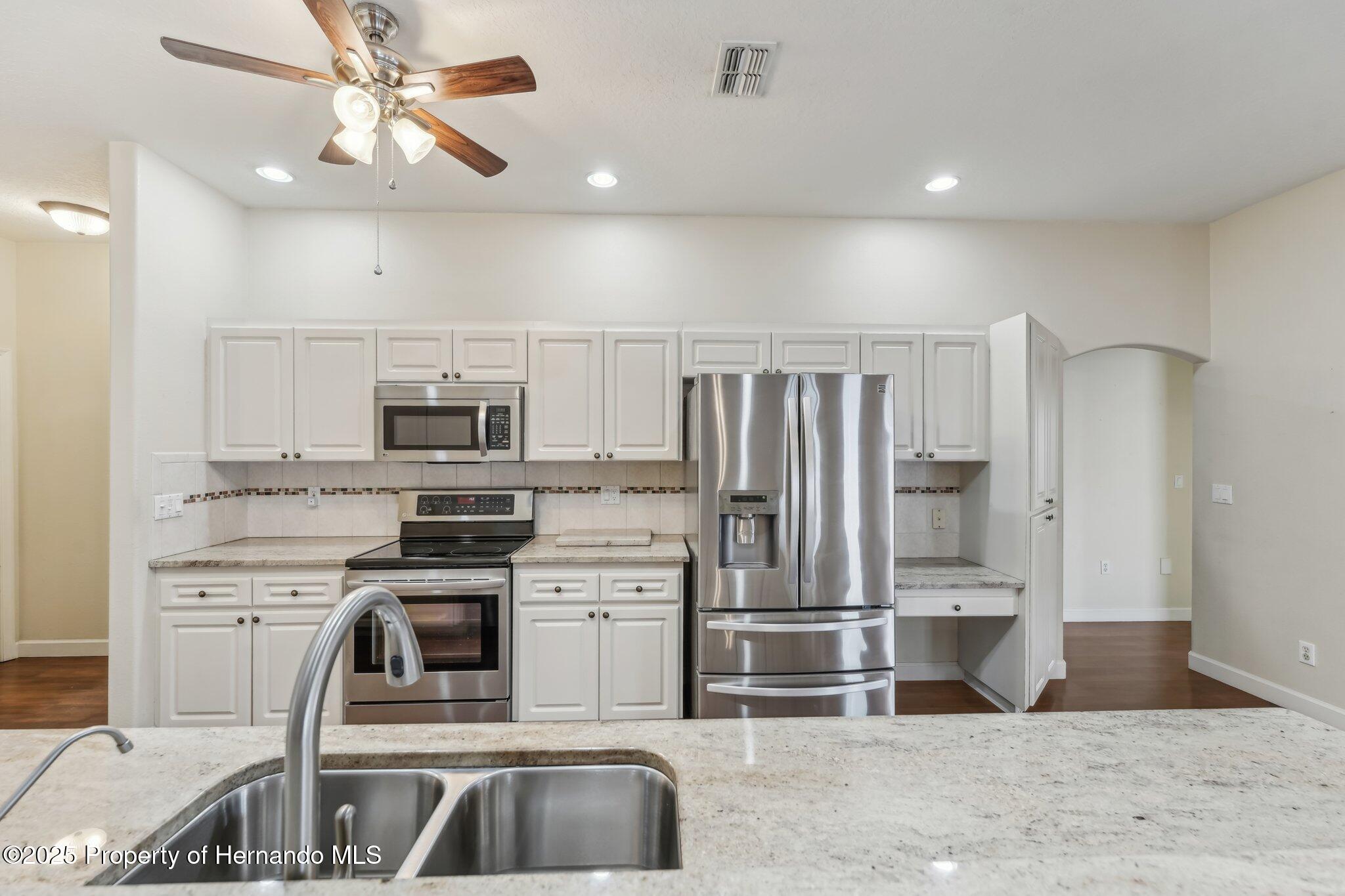 9434 Hayward Road, Spring Hill, Florida image 25