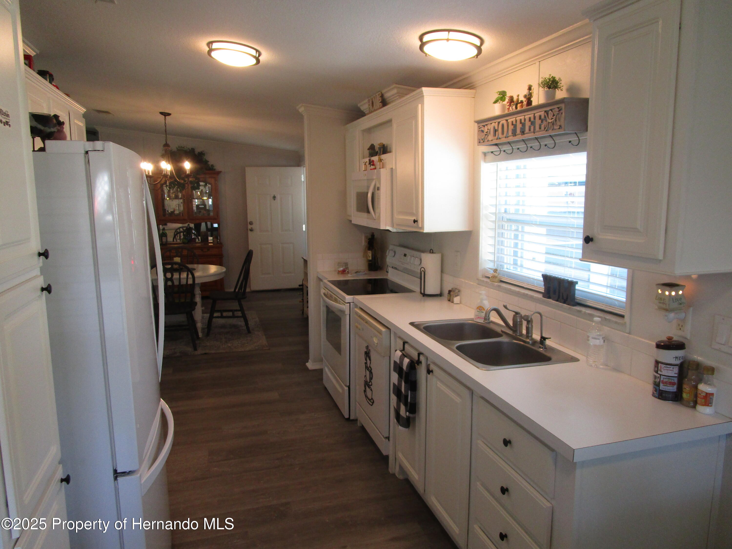 9242 Bassin Street, Brooksville, Florida image 10