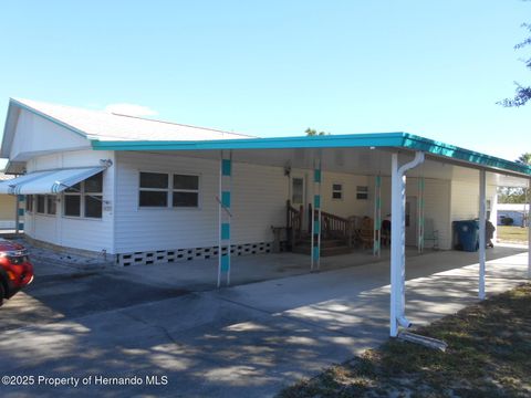 Mobile Home For Sale - 14395 Dehaven Avenue<br/> Brooksville, FL 34613