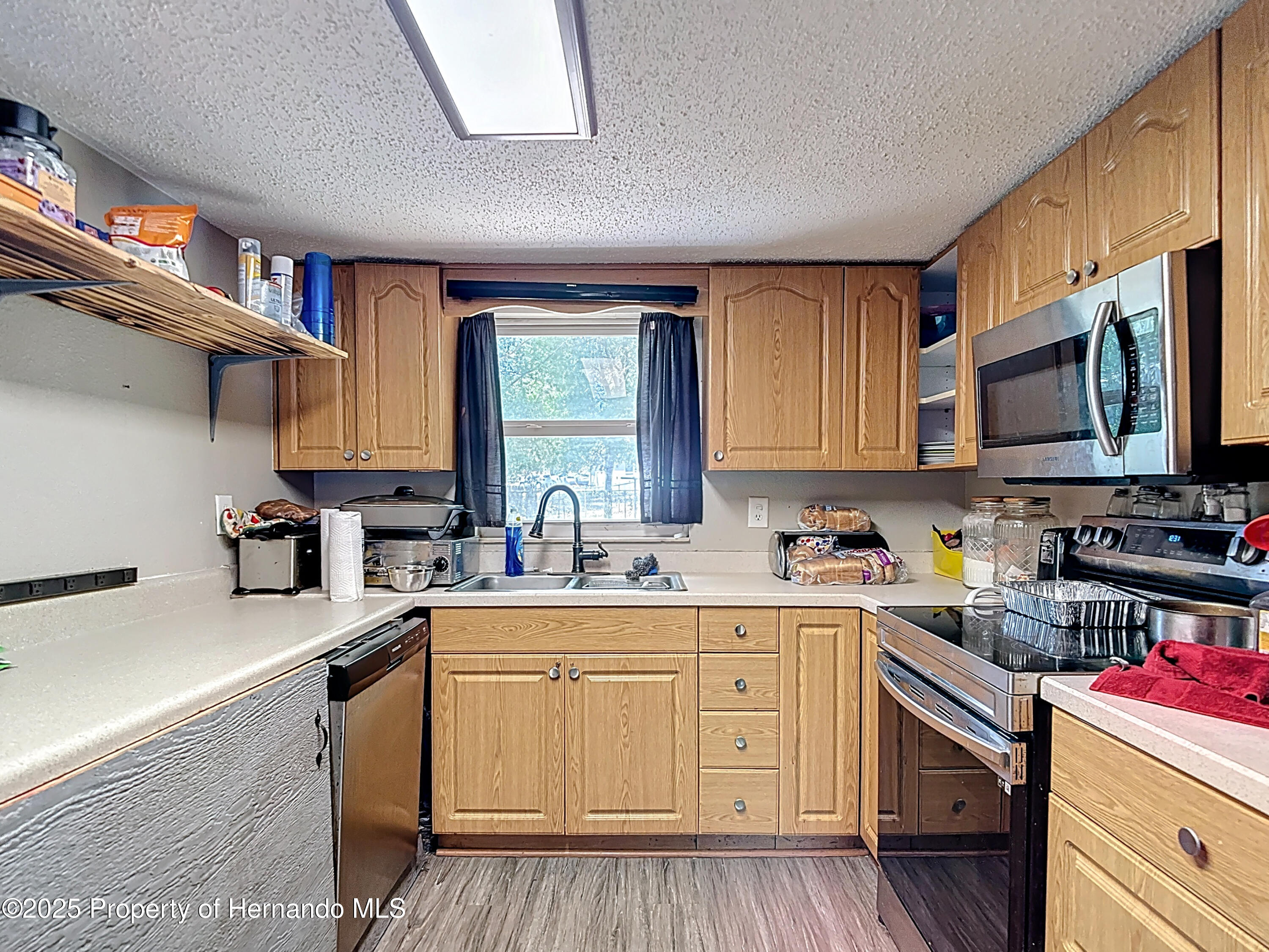 6203 Sumter Drive, Brooksville, Florida image 22