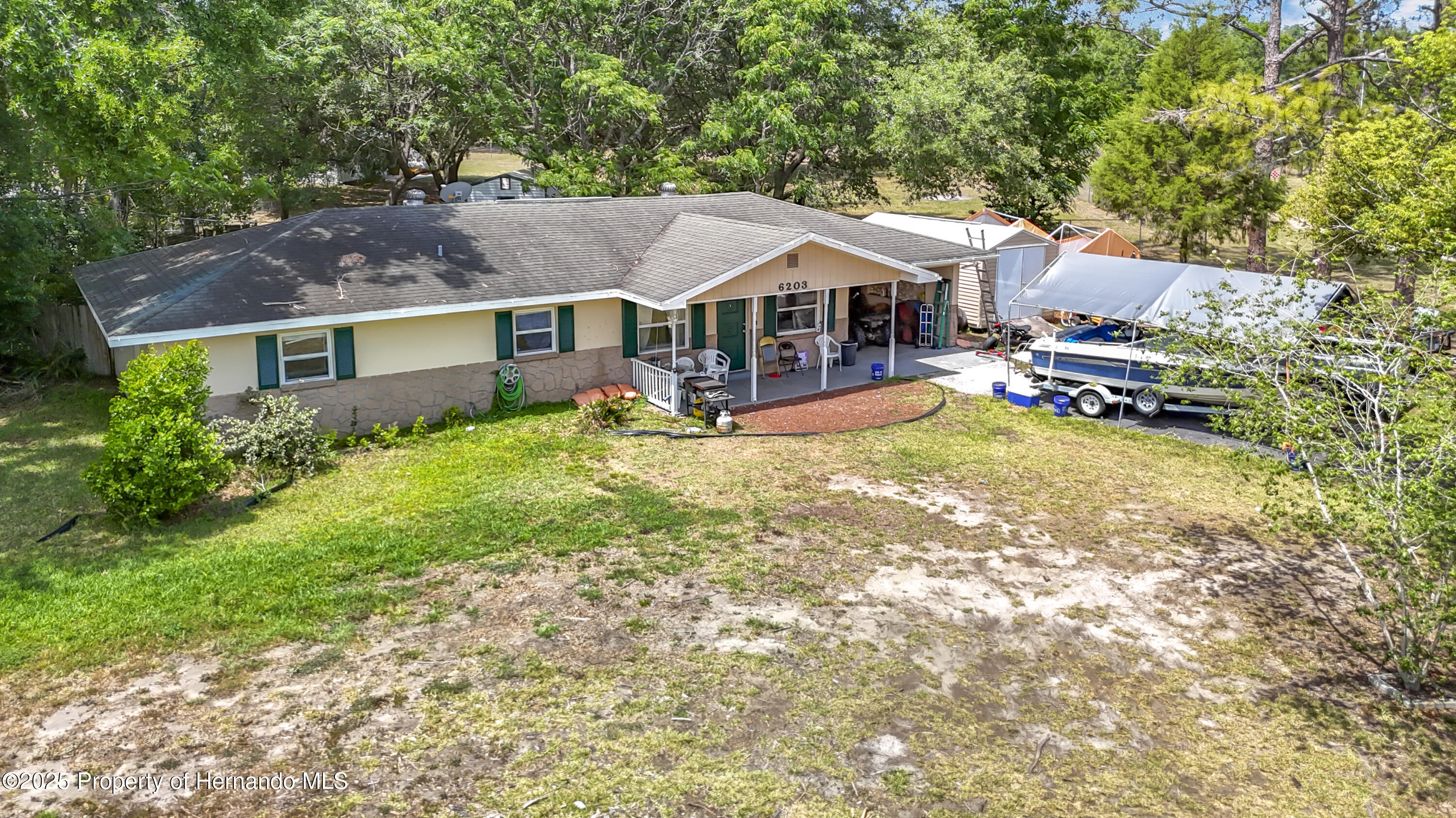 6203 Sumter Drive, Brooksville, Florida image 5