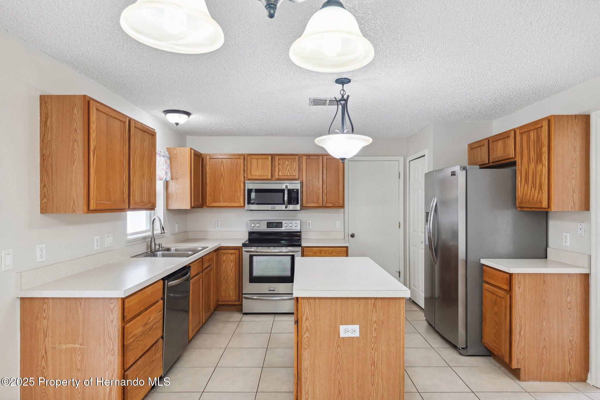 12470 Elgin Boulevard Blvd, Spring Hill, Florida image 8