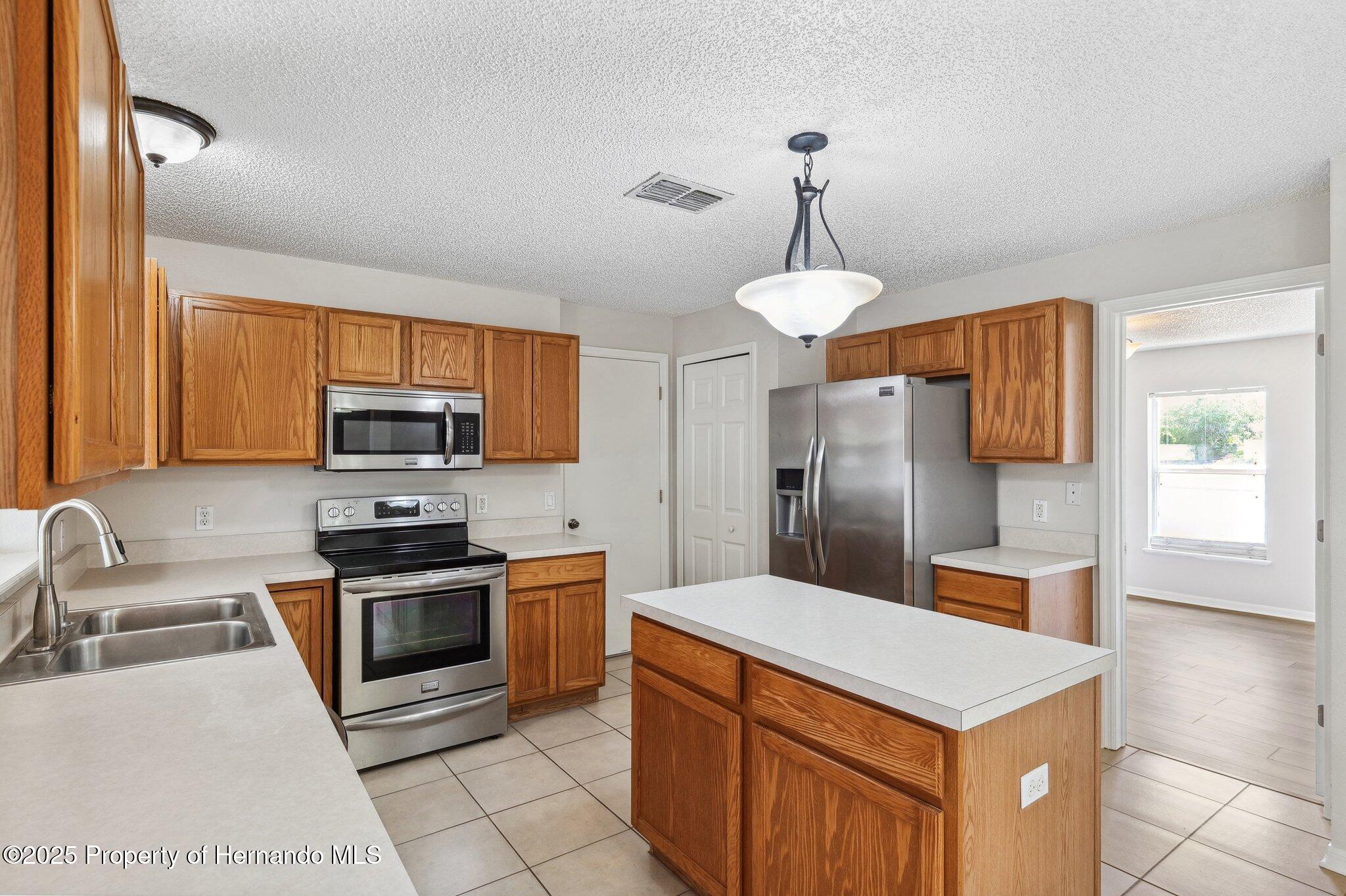 12470 Elgin Boulevard Blvd, Spring Hill, Florida image 9