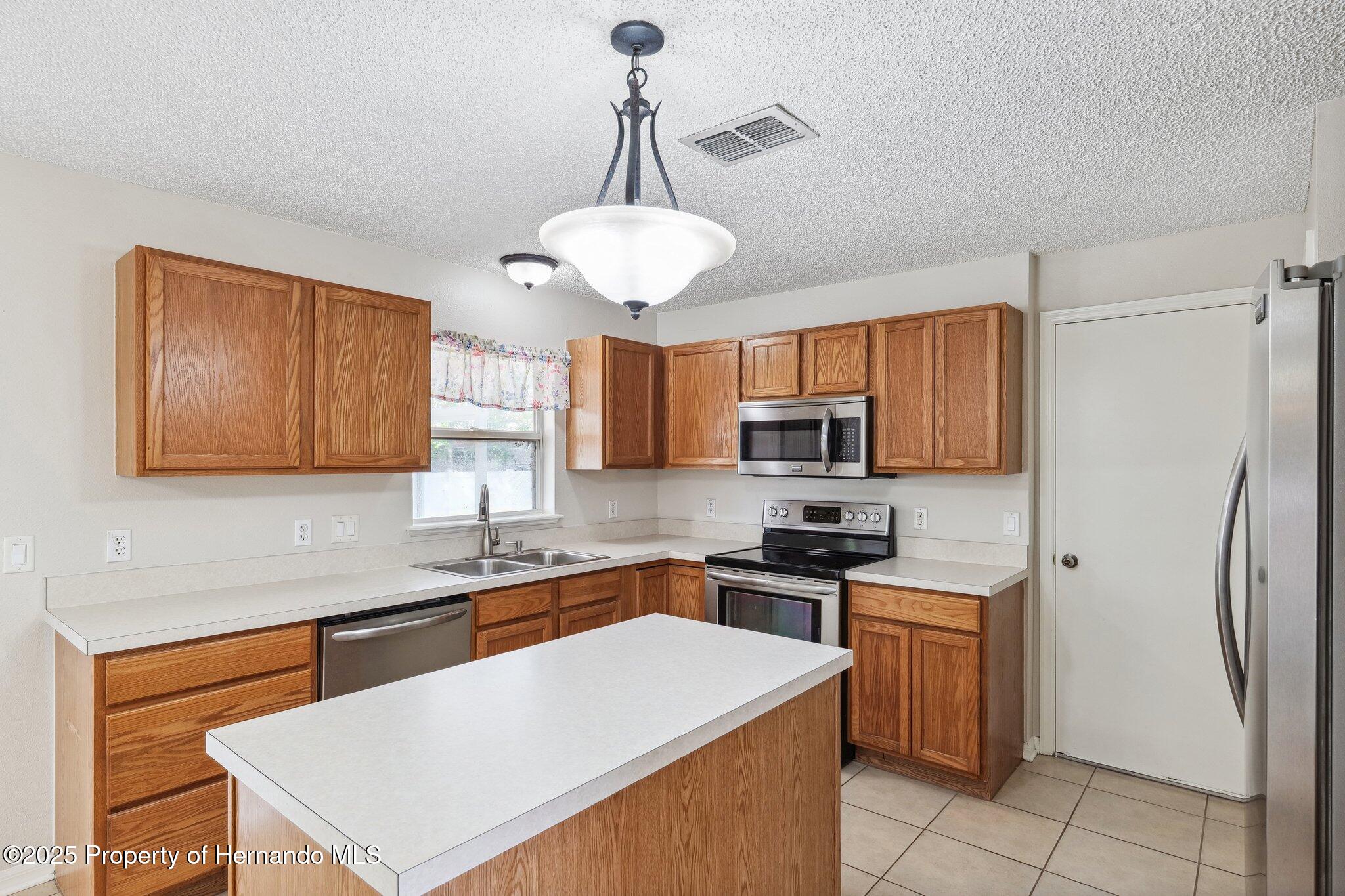 12470 Elgin Boulevard Blvd, Spring Hill, Florida image 11