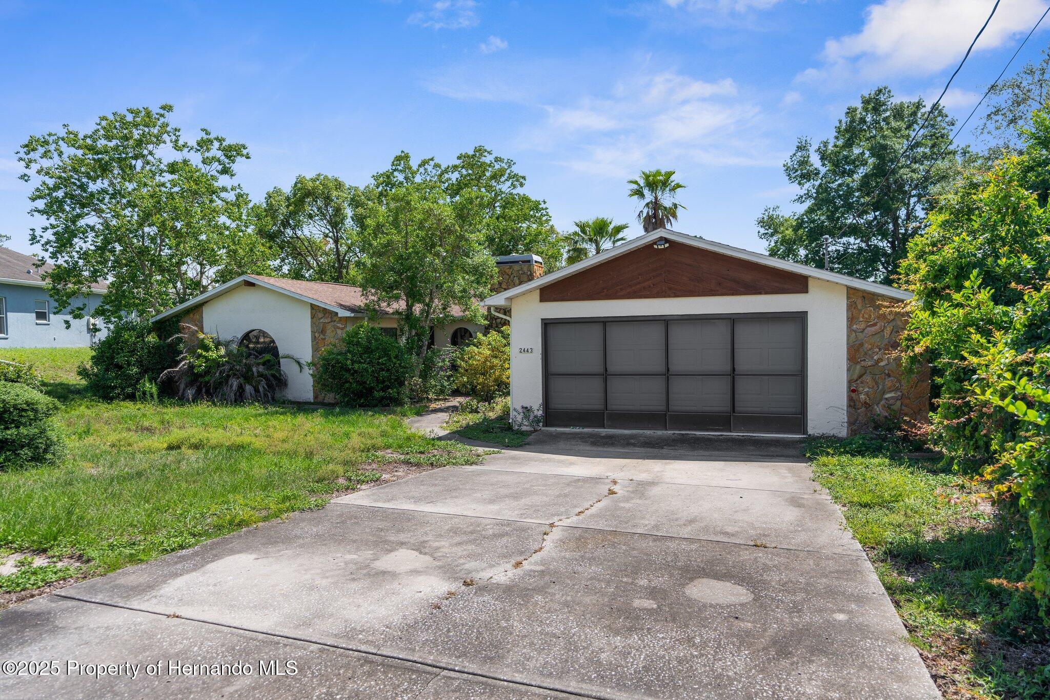2443 Glenridge Drive, Spring Hill, Florida image 3