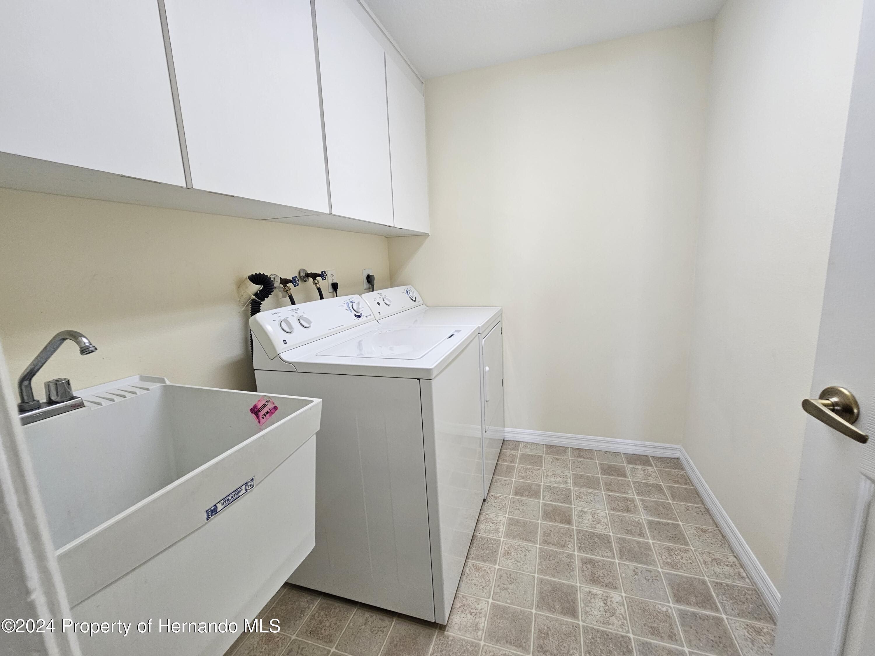 5169 Panther Drive, Spring Hill, Florida image 10
