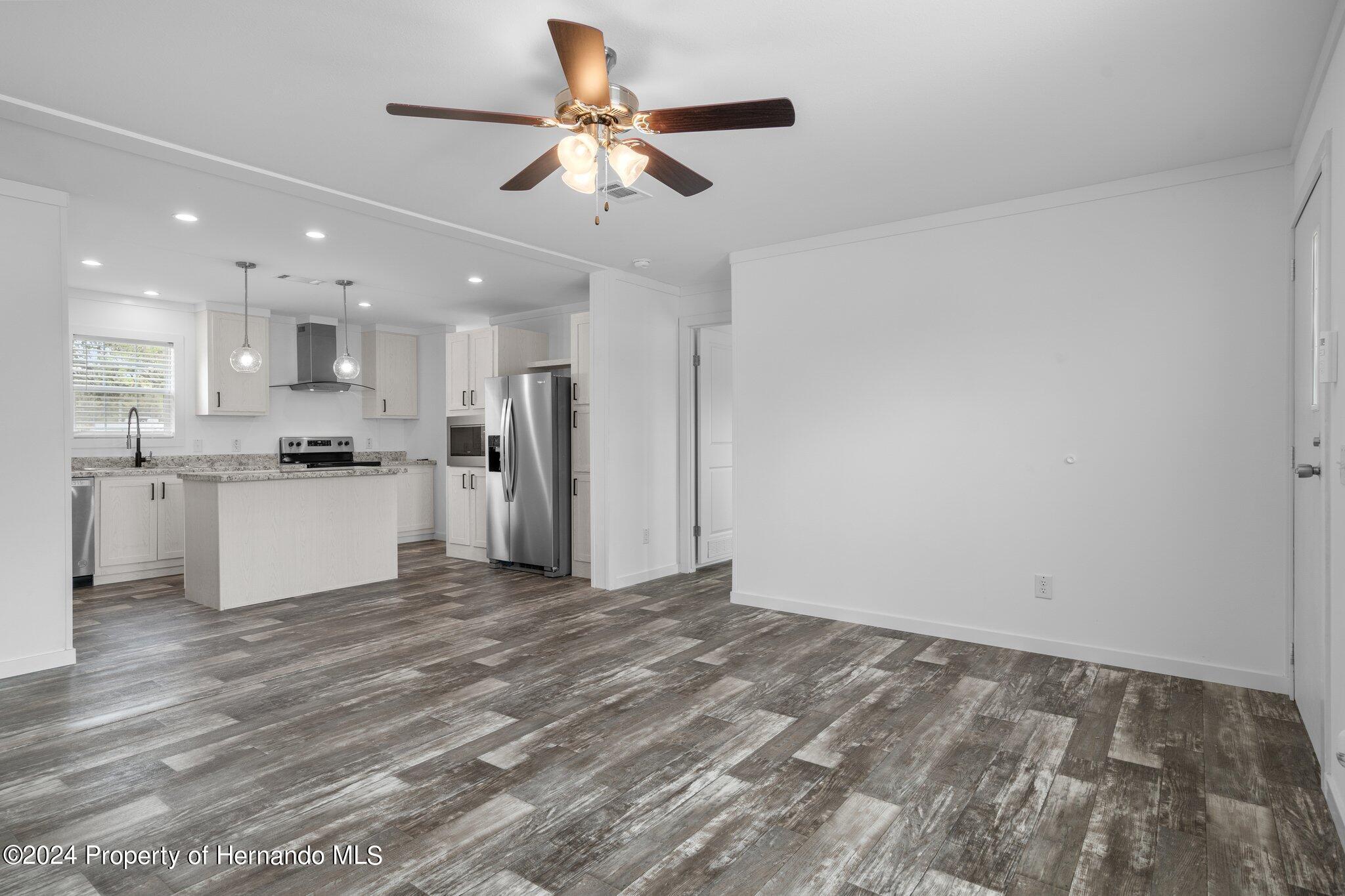 Spring Hill, Florida 34604, United States, 3 Bedrooms Bedrooms, ,2 BathroomsBathrooms,Residential,Pending,24678