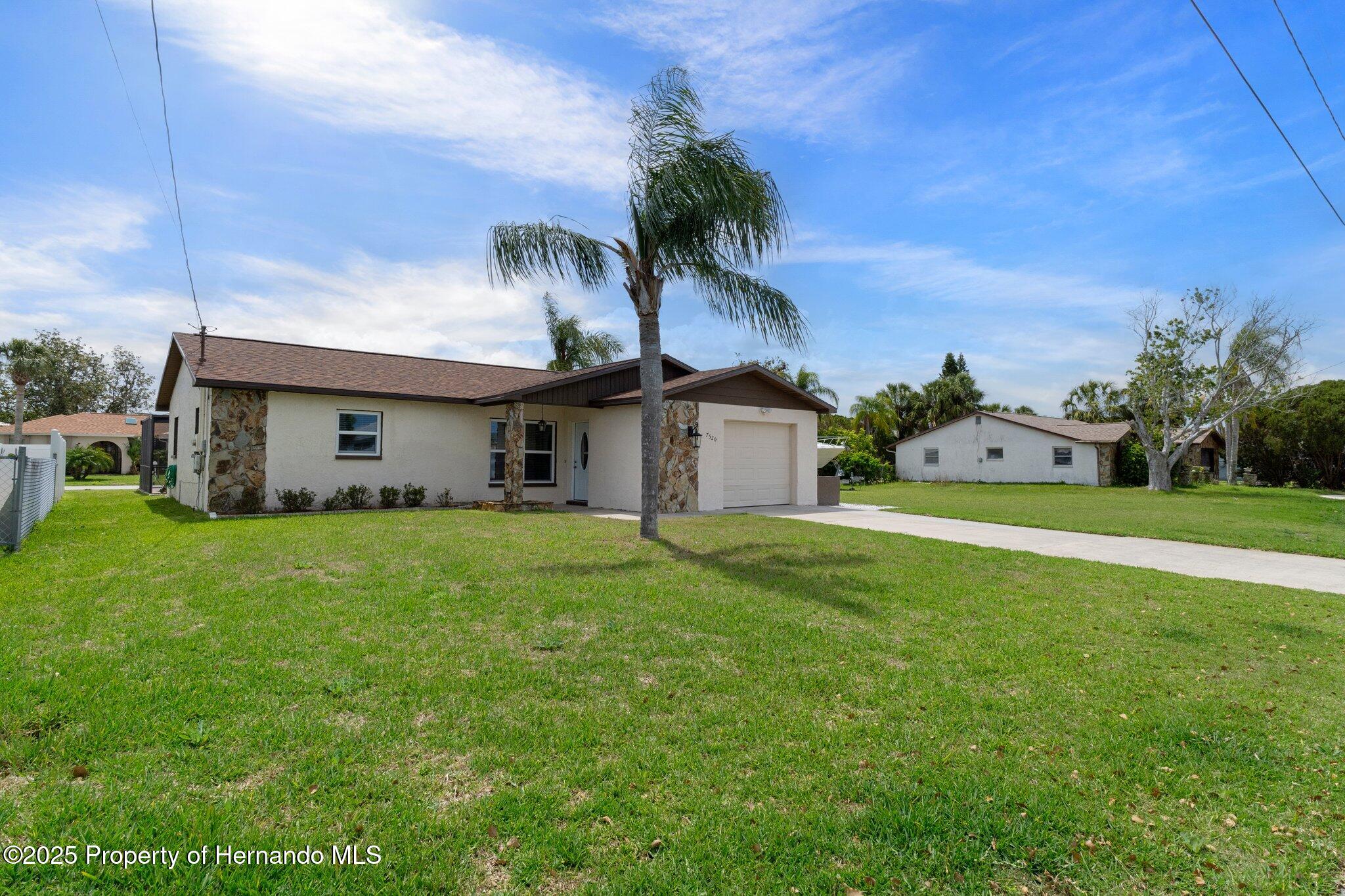 7520 Mako Drive, Hudson, Florida image 10