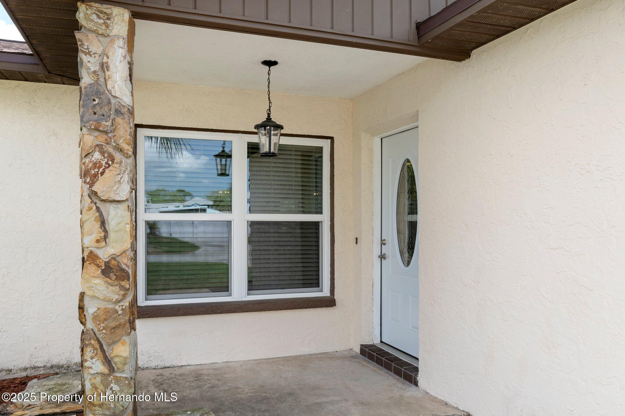 7520 Mako Drive, Hudson, Florida image 13
