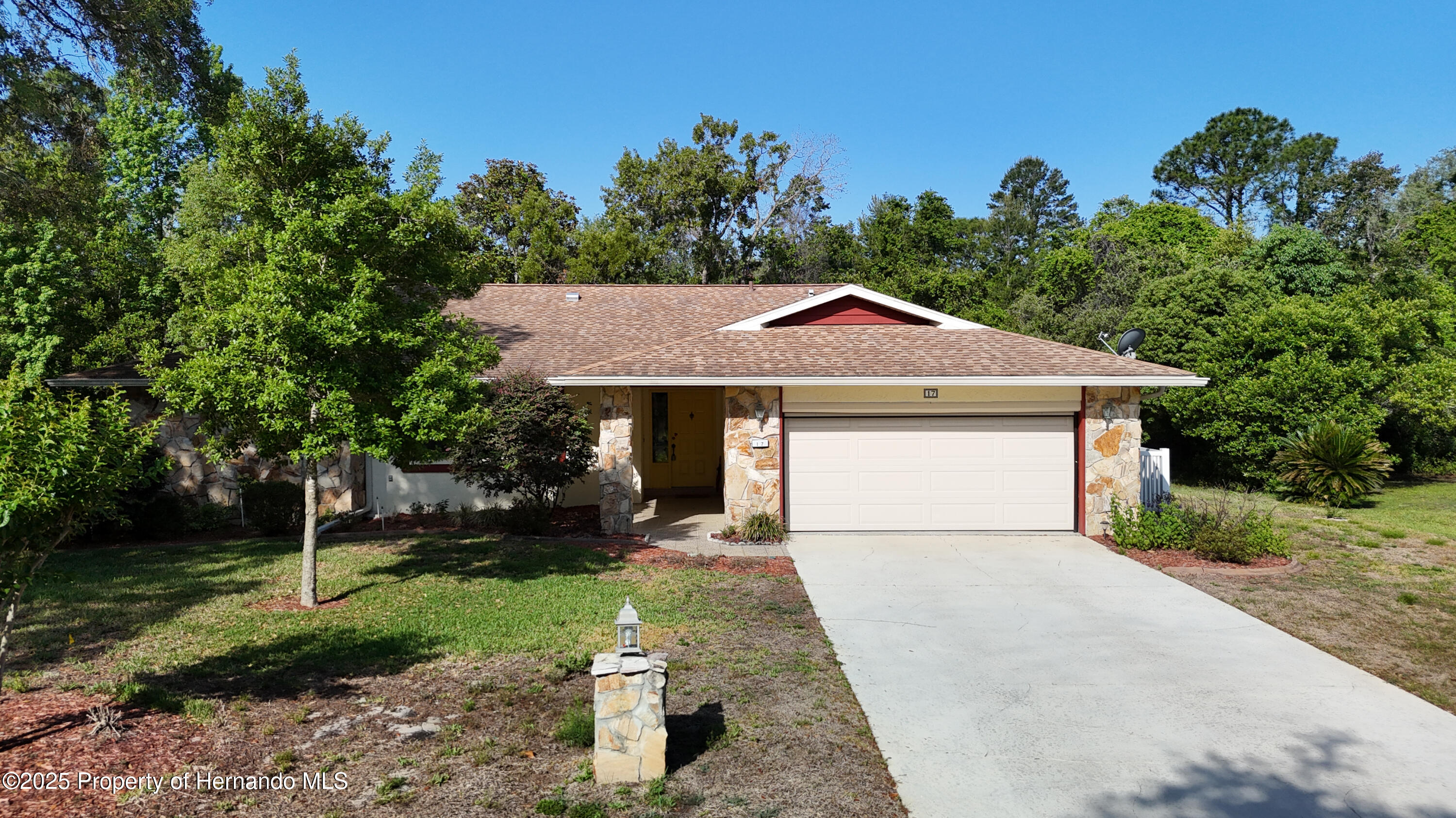 17 Salvia Court, Homosassa, Florida image 2