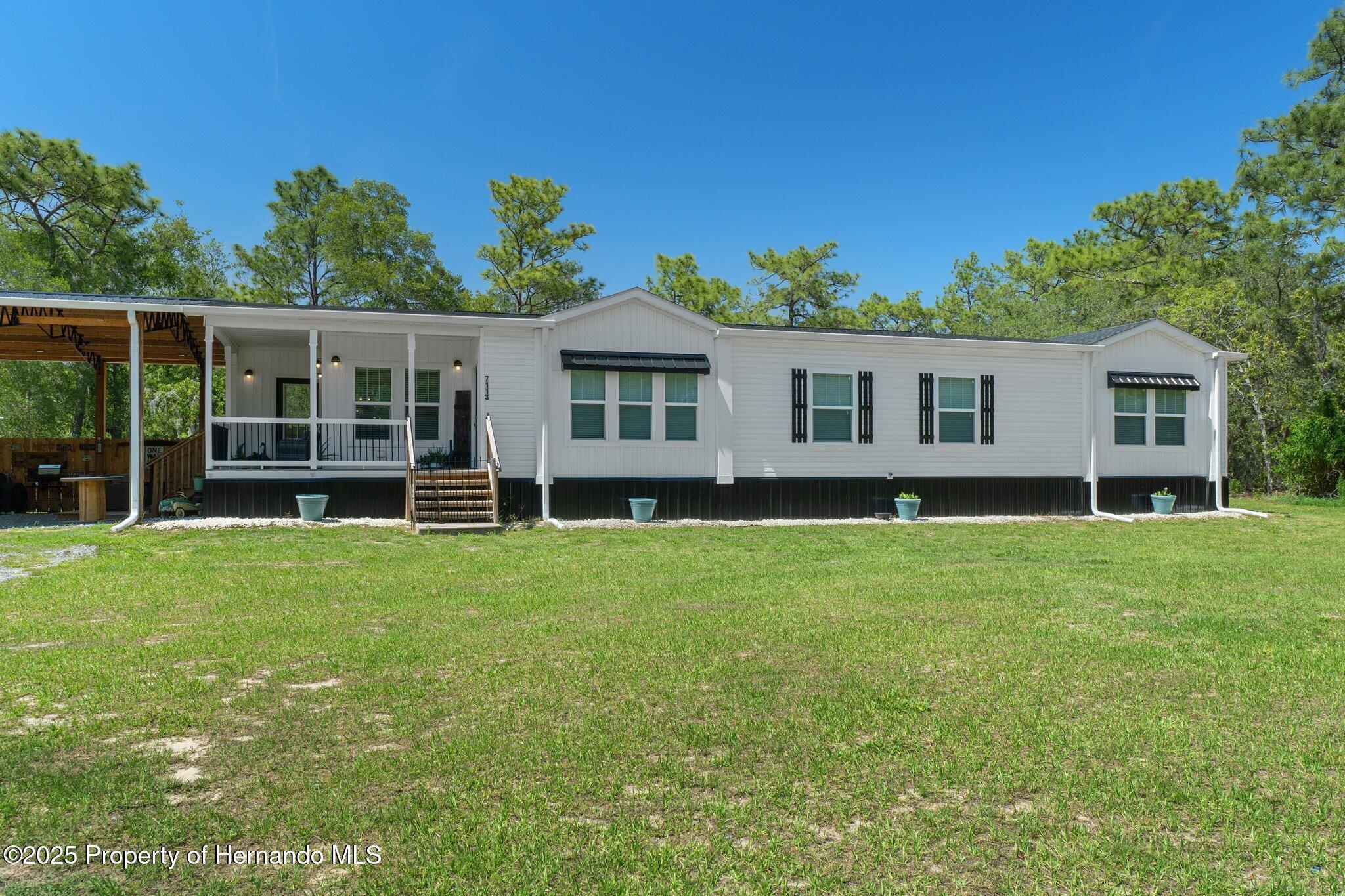 7113 E Shadywoods Court, Floral City, Florida image 3