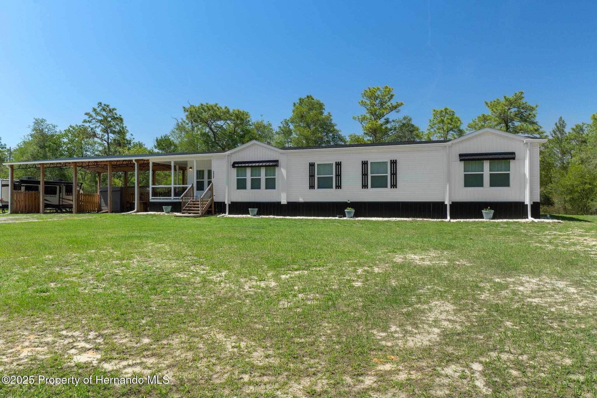7113 E Shadywoods Court, Floral City, Florida image 2