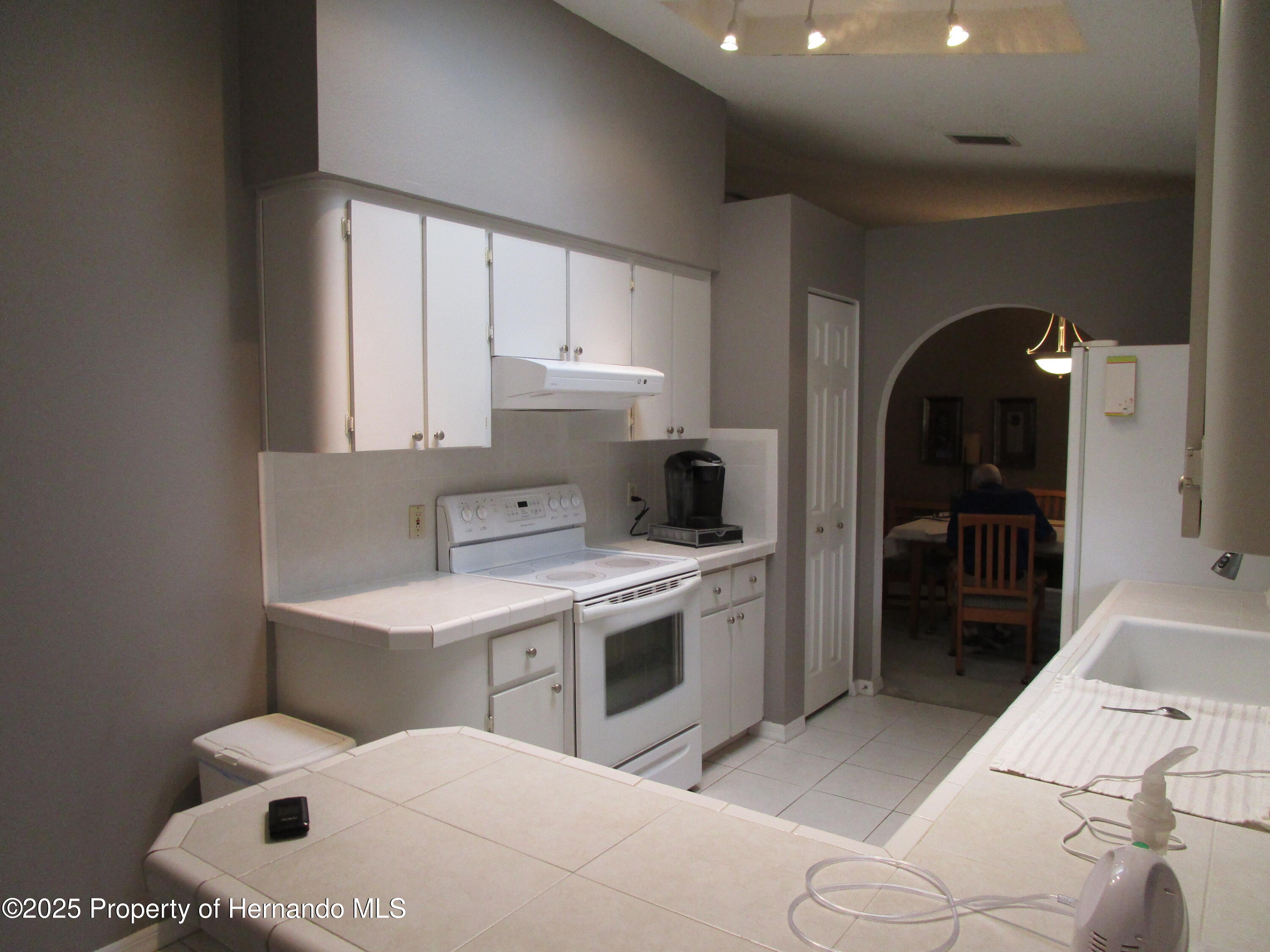 4096 Everett Avenue, Spring Hill, Florida image 5