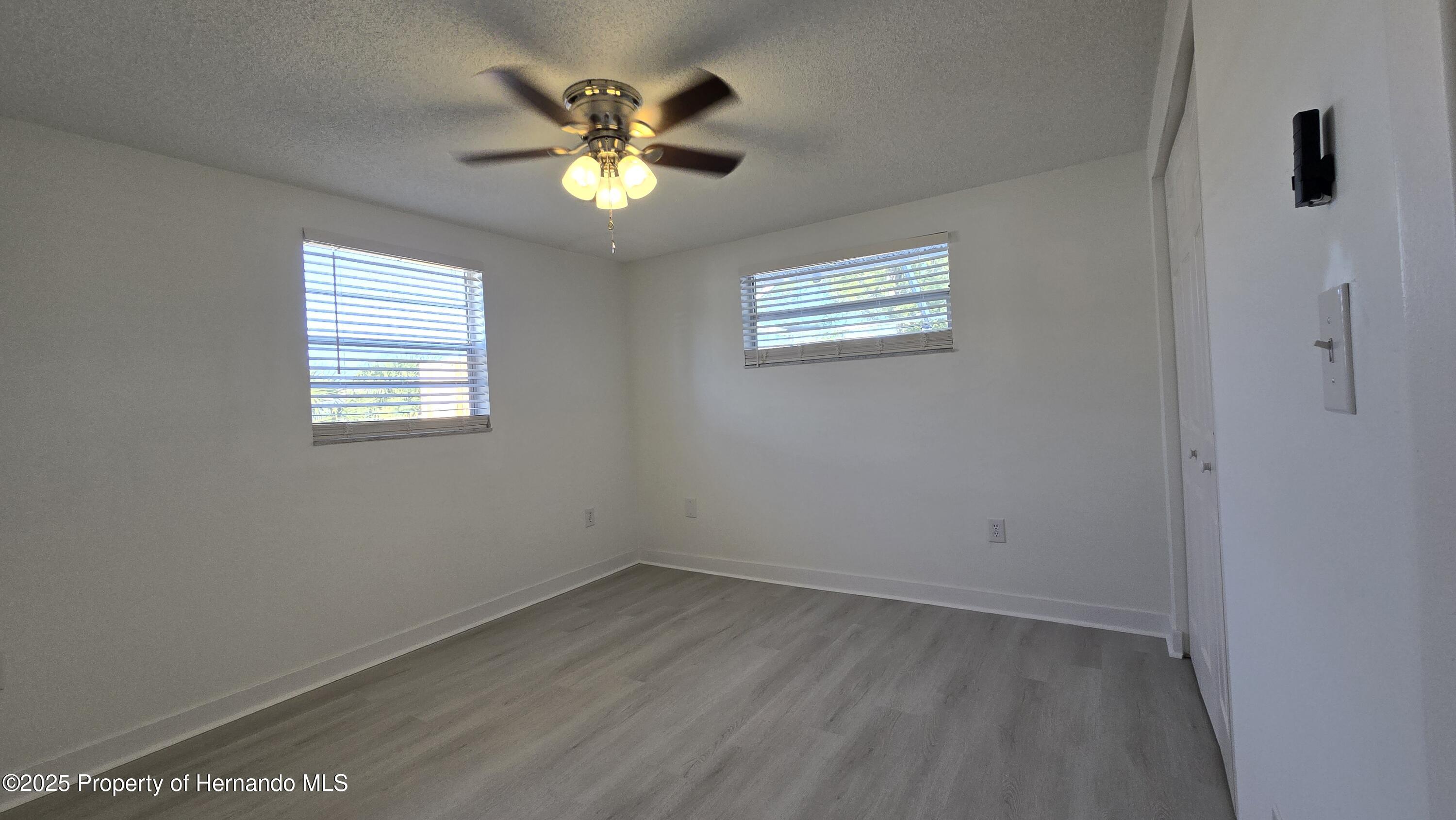 8640 Spanish Moss Drive, Port Richey, Florida image 43