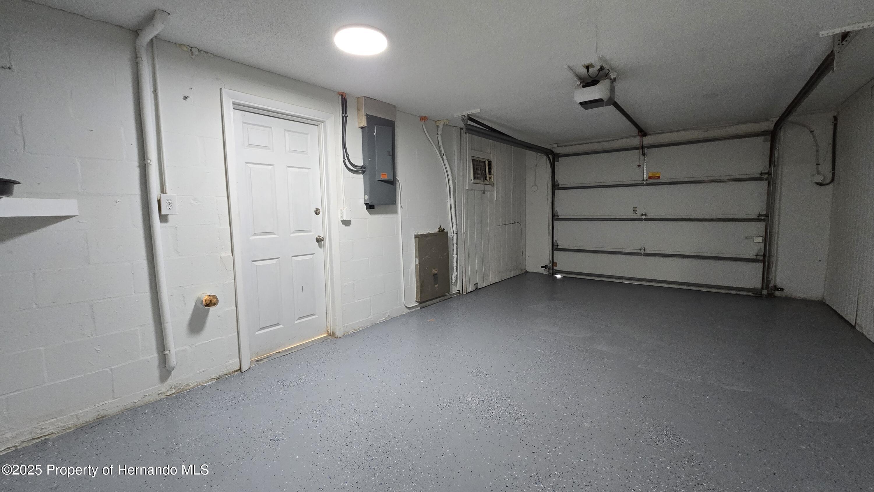 8640 Spanish Moss Drive, Port Richey, Florida image 44