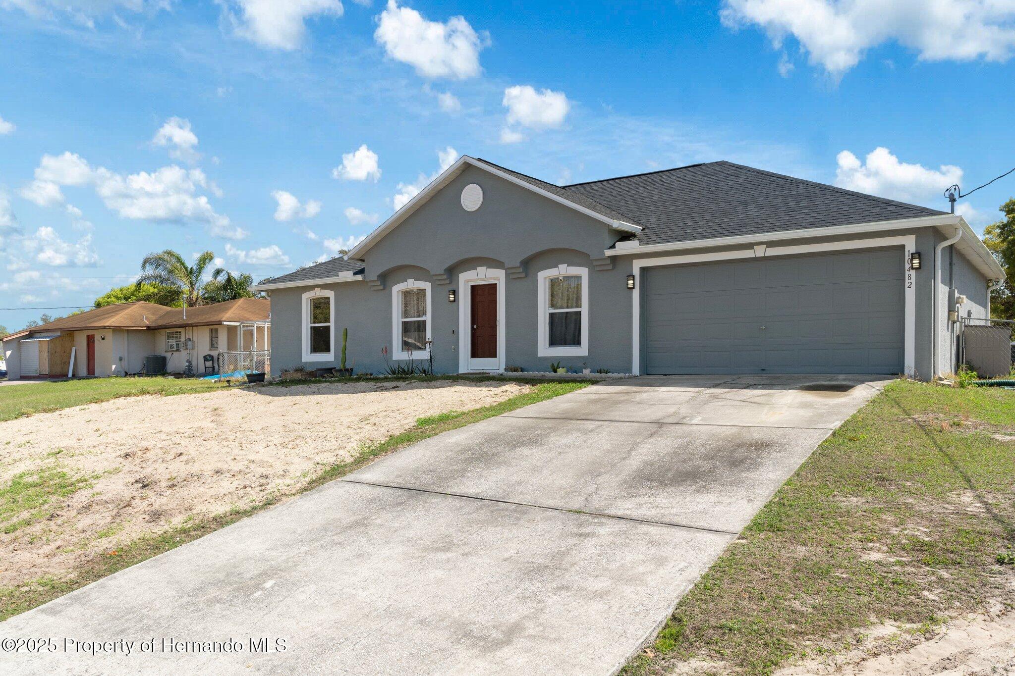 10482 Gatling Street, Spring Hill, Florida image 2