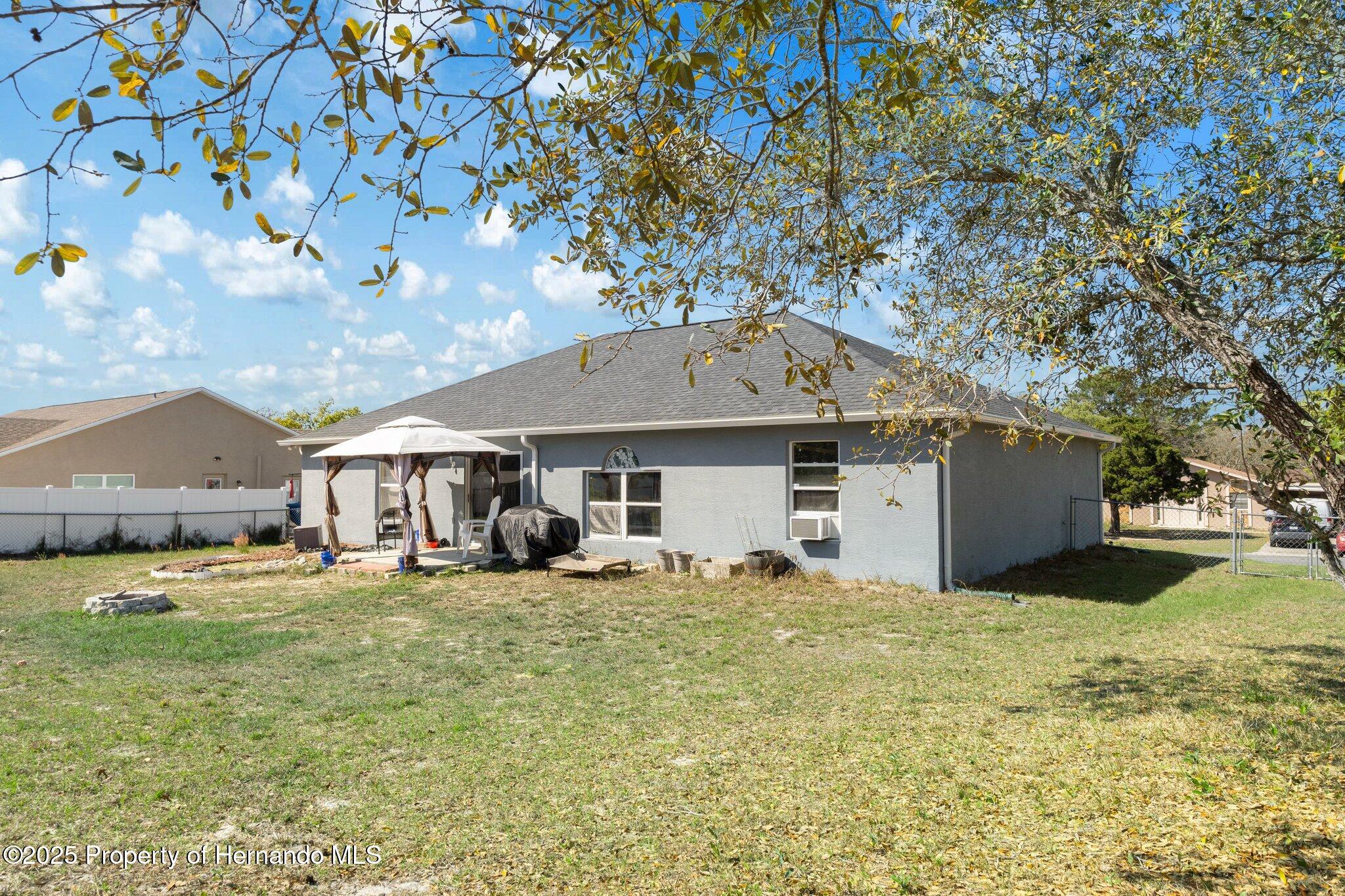 10482 Gatling Street, Spring Hill, Florida image 25