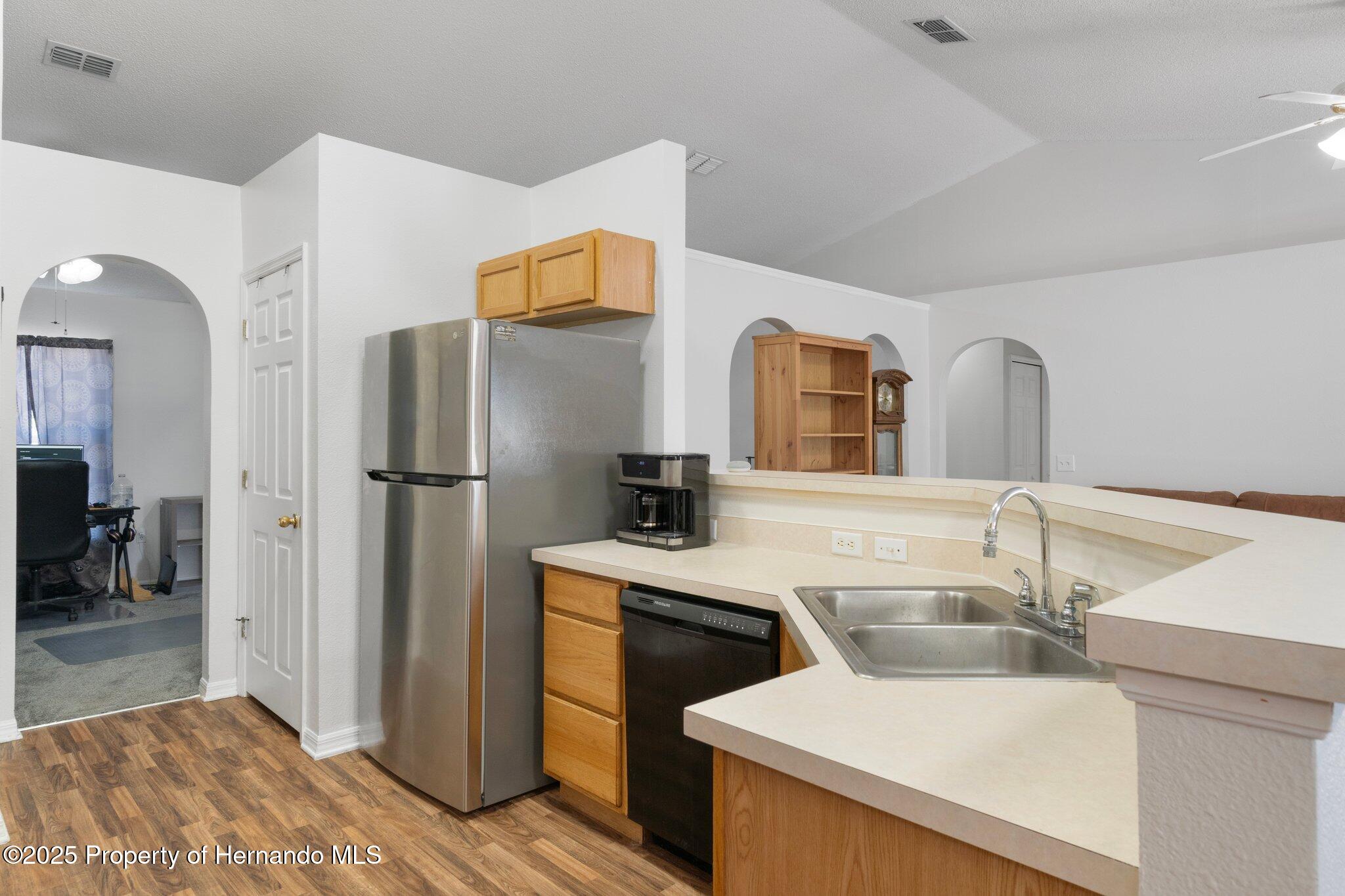10482 Gatling Street, Spring Hill, Florida image 14
