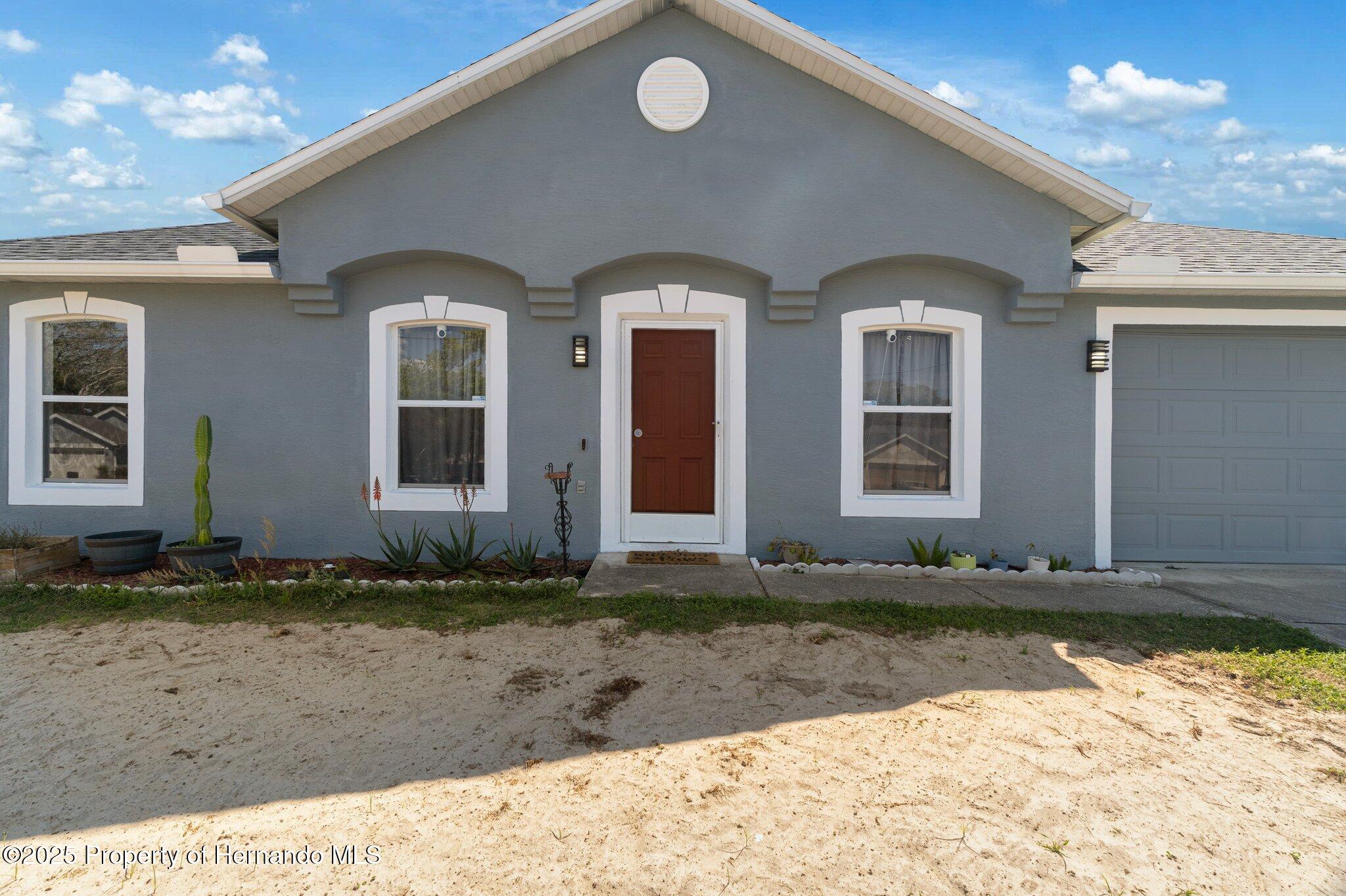 10482 Gatling Street, Spring Hill, Florida image 4