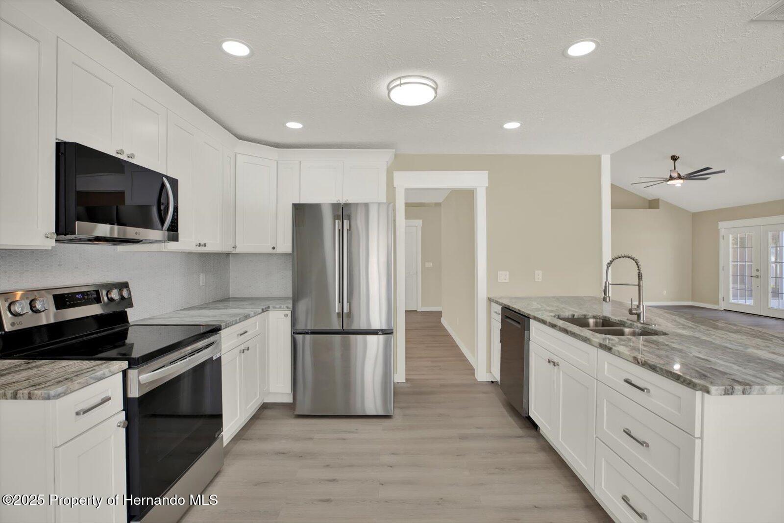 10423 Ashley Oaks Drive, Riverview, Florida image 10