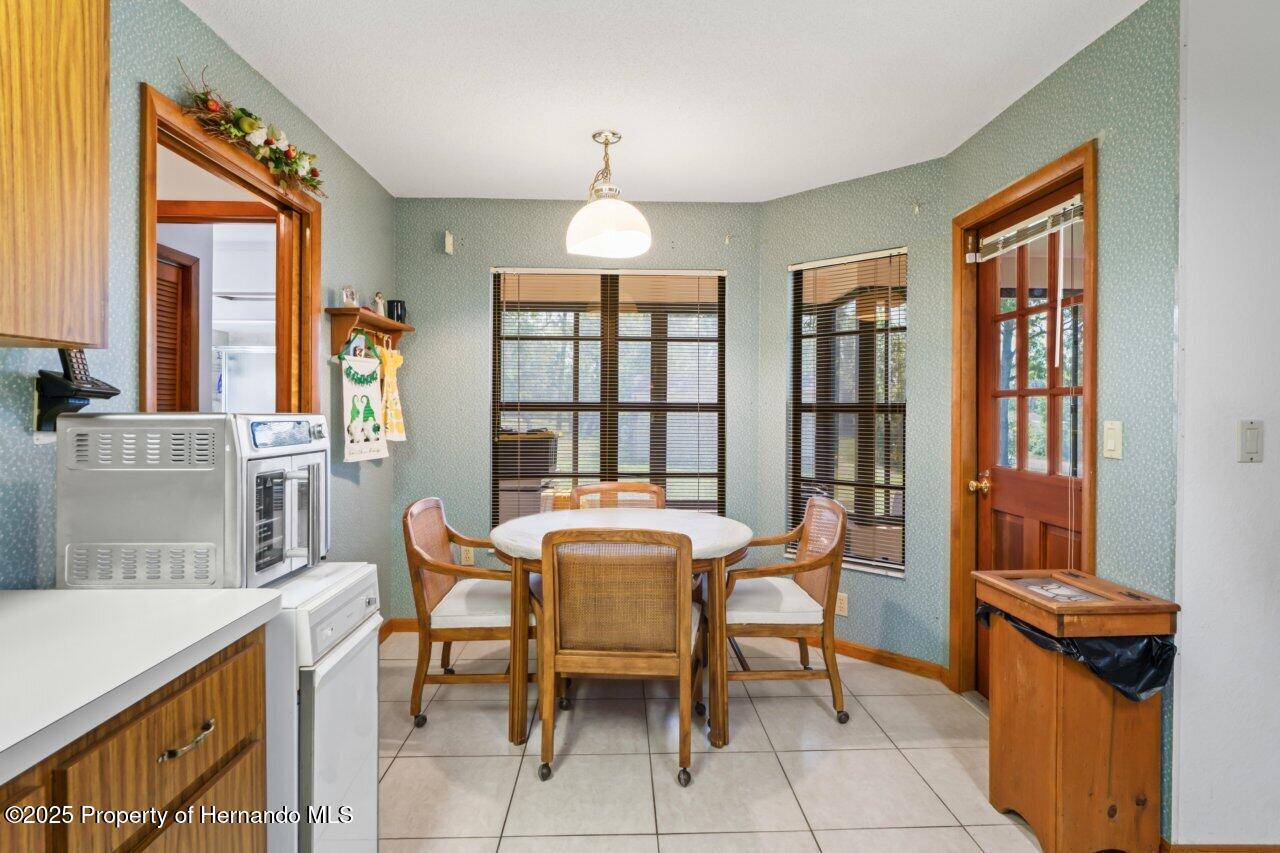 7270 Nightwalker Road, Weeki Wachee, Florida image 17