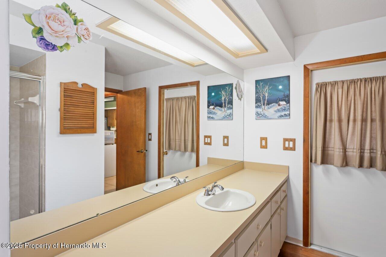 7270 Nightwalker Road, Weeki Wachee, Florida image 38