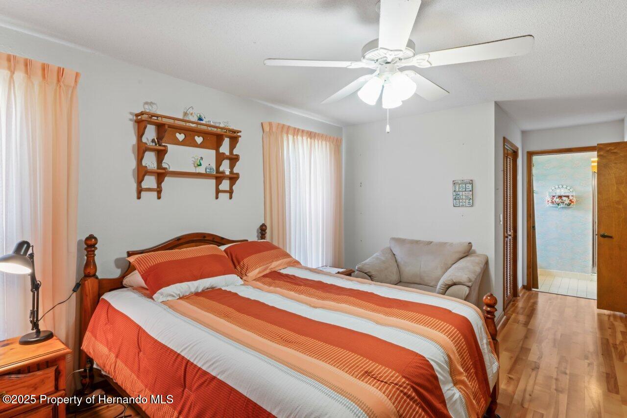 7270 Nightwalker Road, Weeki Wachee, Florida image 25
