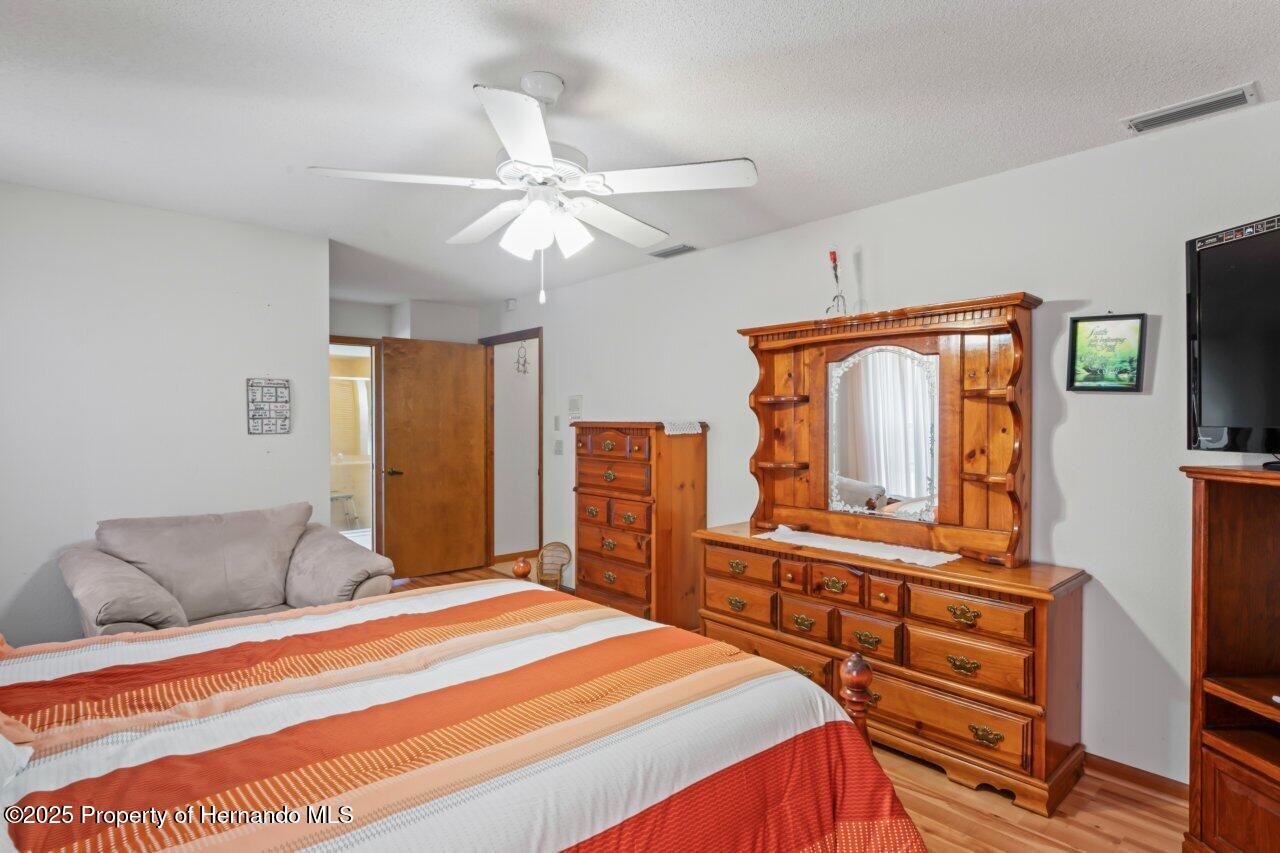 7270 Nightwalker Road, Weeki Wachee, Florida image 23