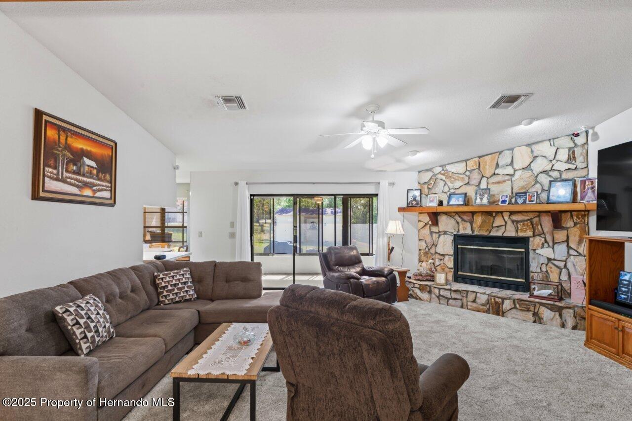 7270 Nightwalker Road, Weeki Wachee, Florida image 9