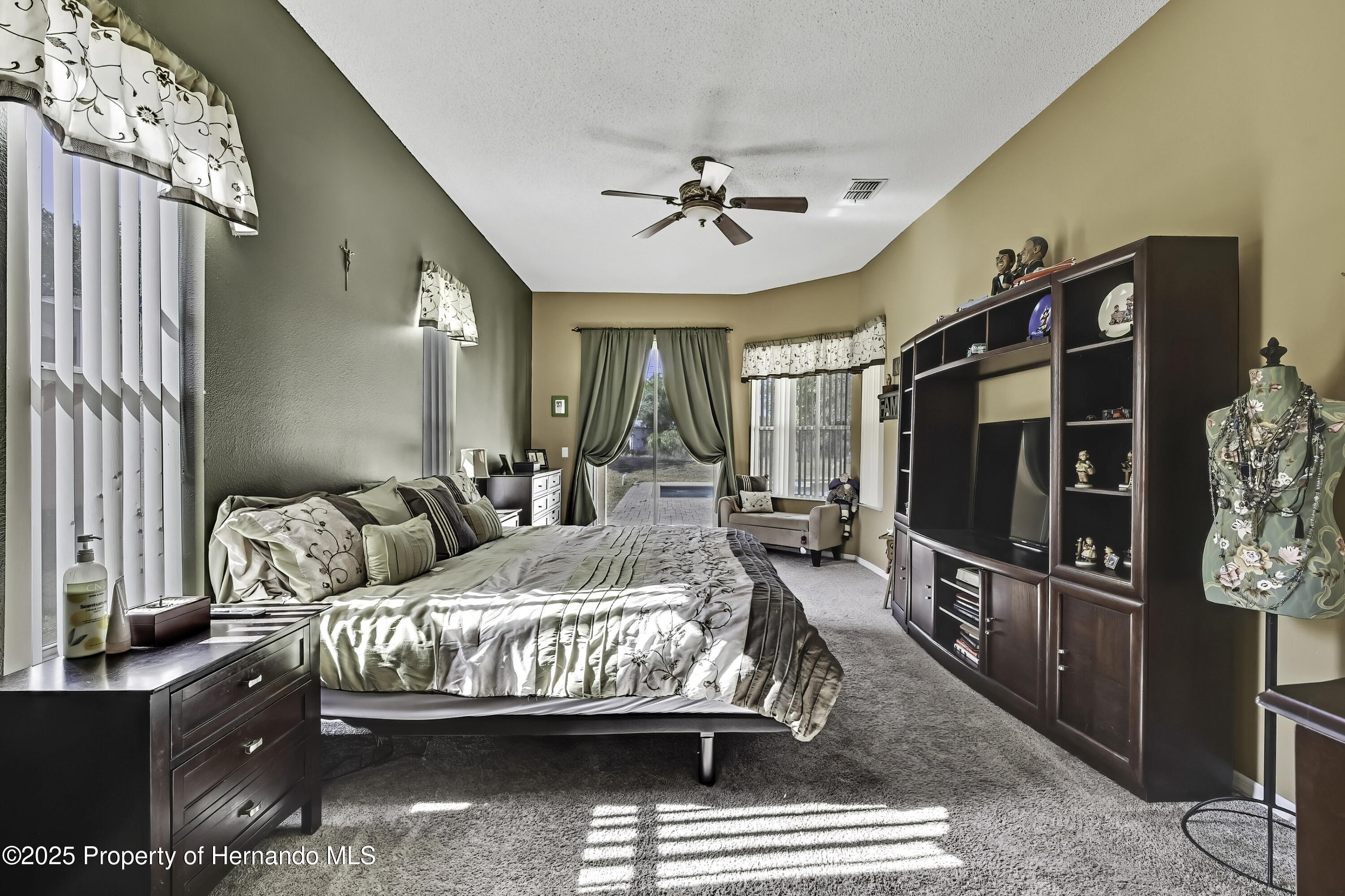 Spring Hill, Florida 34609, United States, 4 Bedrooms Bedrooms, ,2 BathroomsBathrooms,Residential,Active,246992