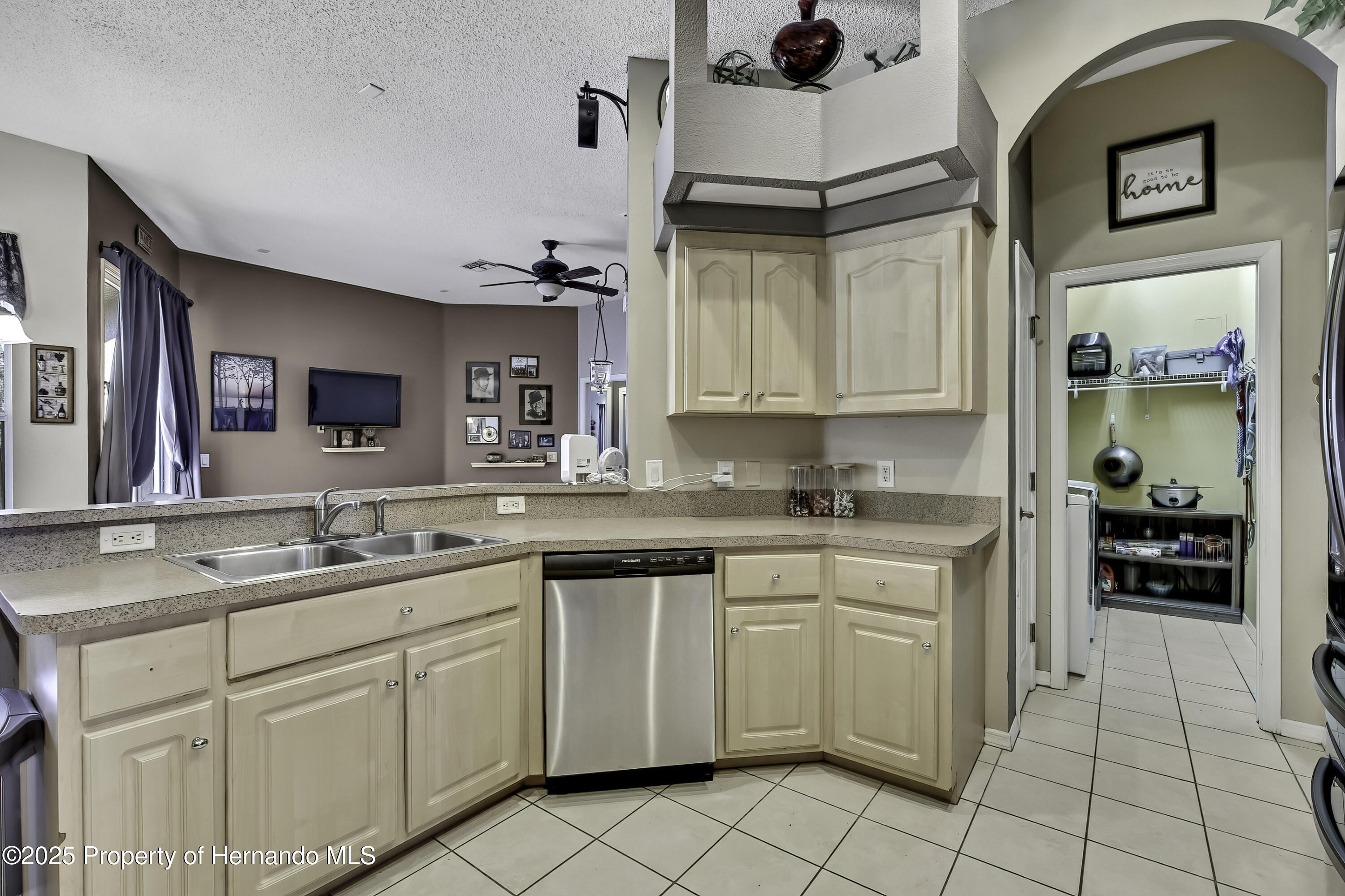 Spring Hill, Florida 34609, United States, 4 Bedrooms Bedrooms, ,2 BathroomsBathrooms,Residential,Active,246992