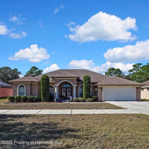 Homes For Sale - 4771 Sand Ridge Boulevard<br/> Spring Hill, FL 34609