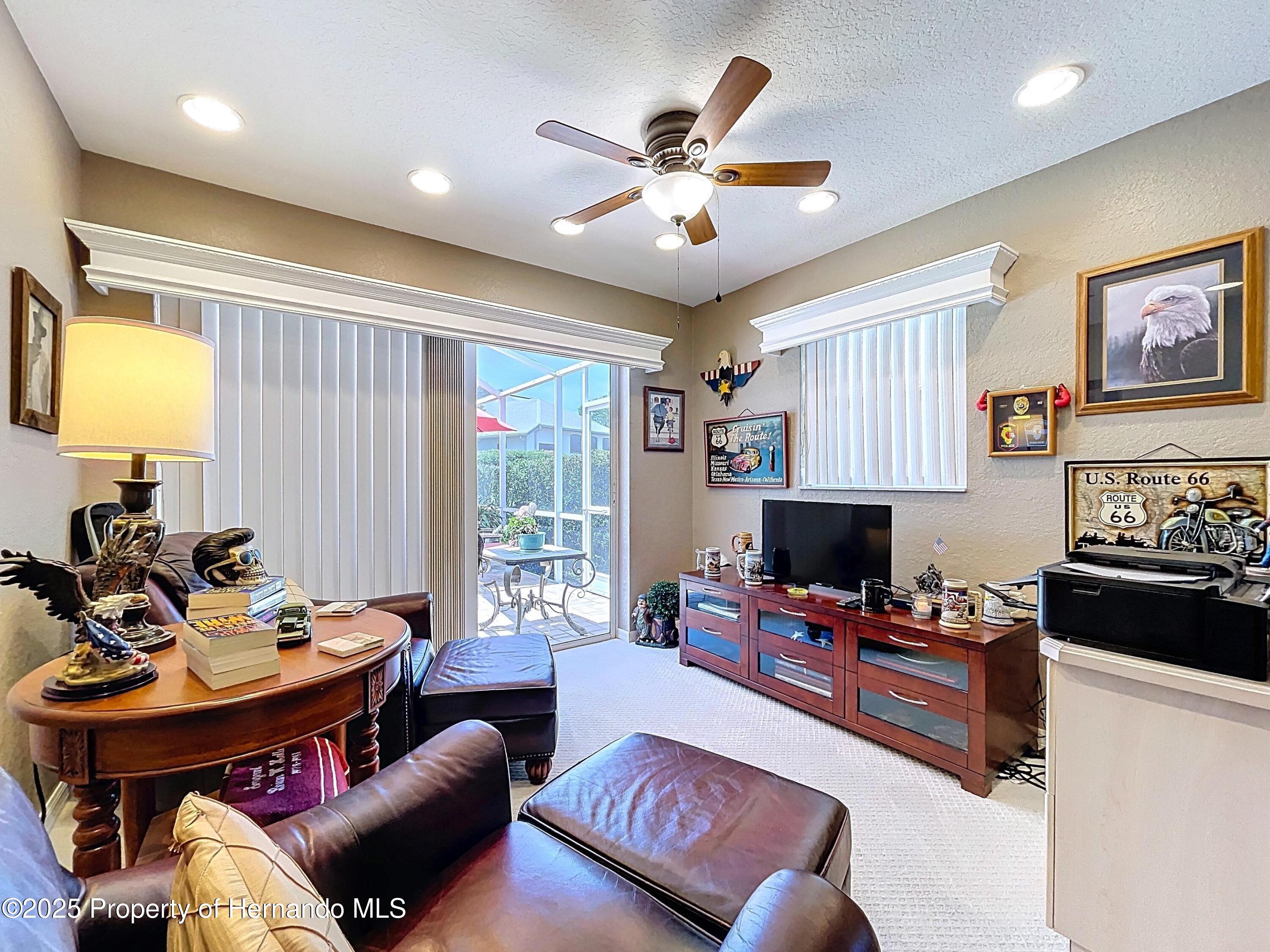 8420 Maybelle Drive, Weeki Wachee, Florida image 32