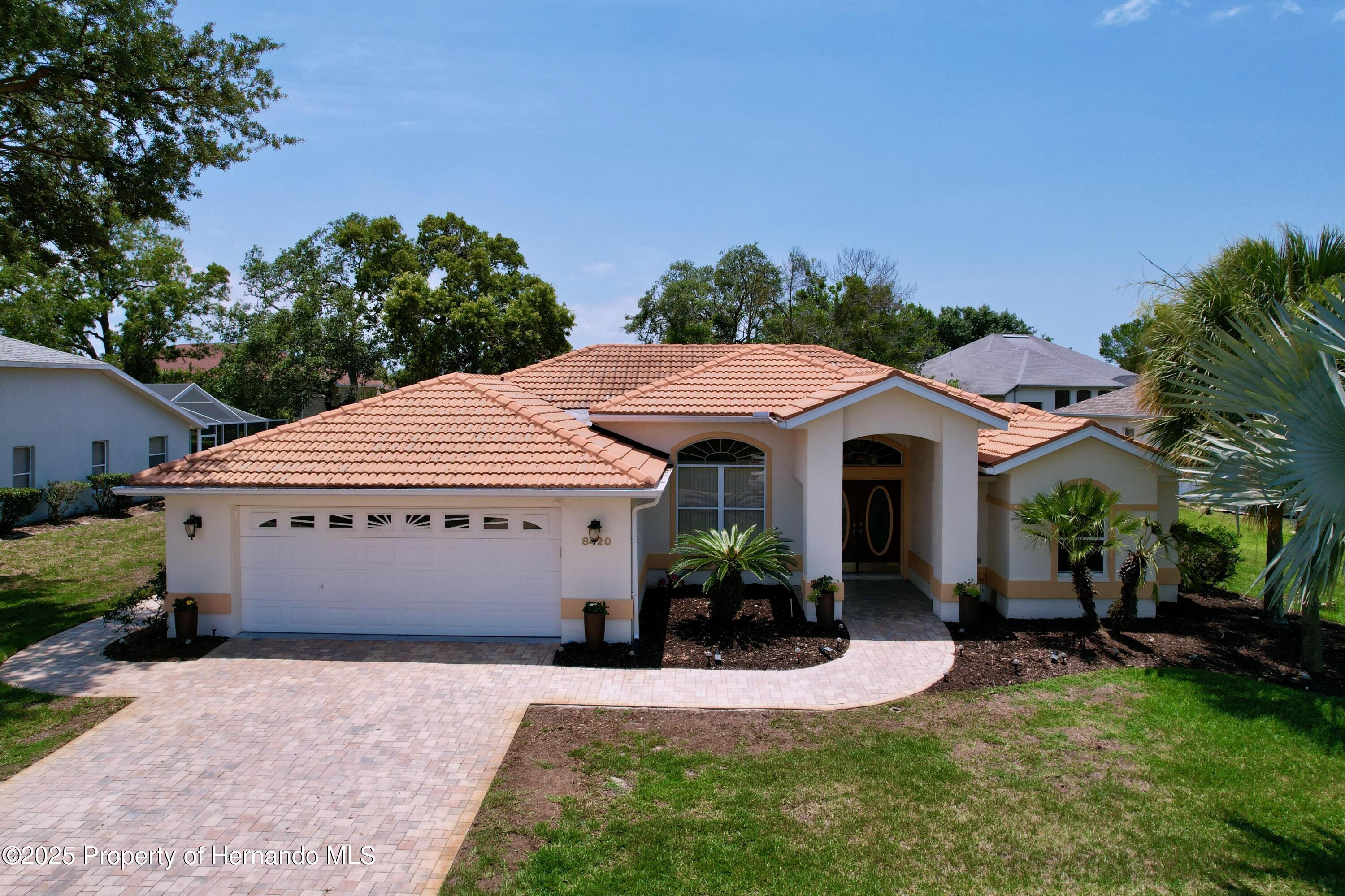 8420 Maybelle Drive, Weeki Wachee, Florida image 2