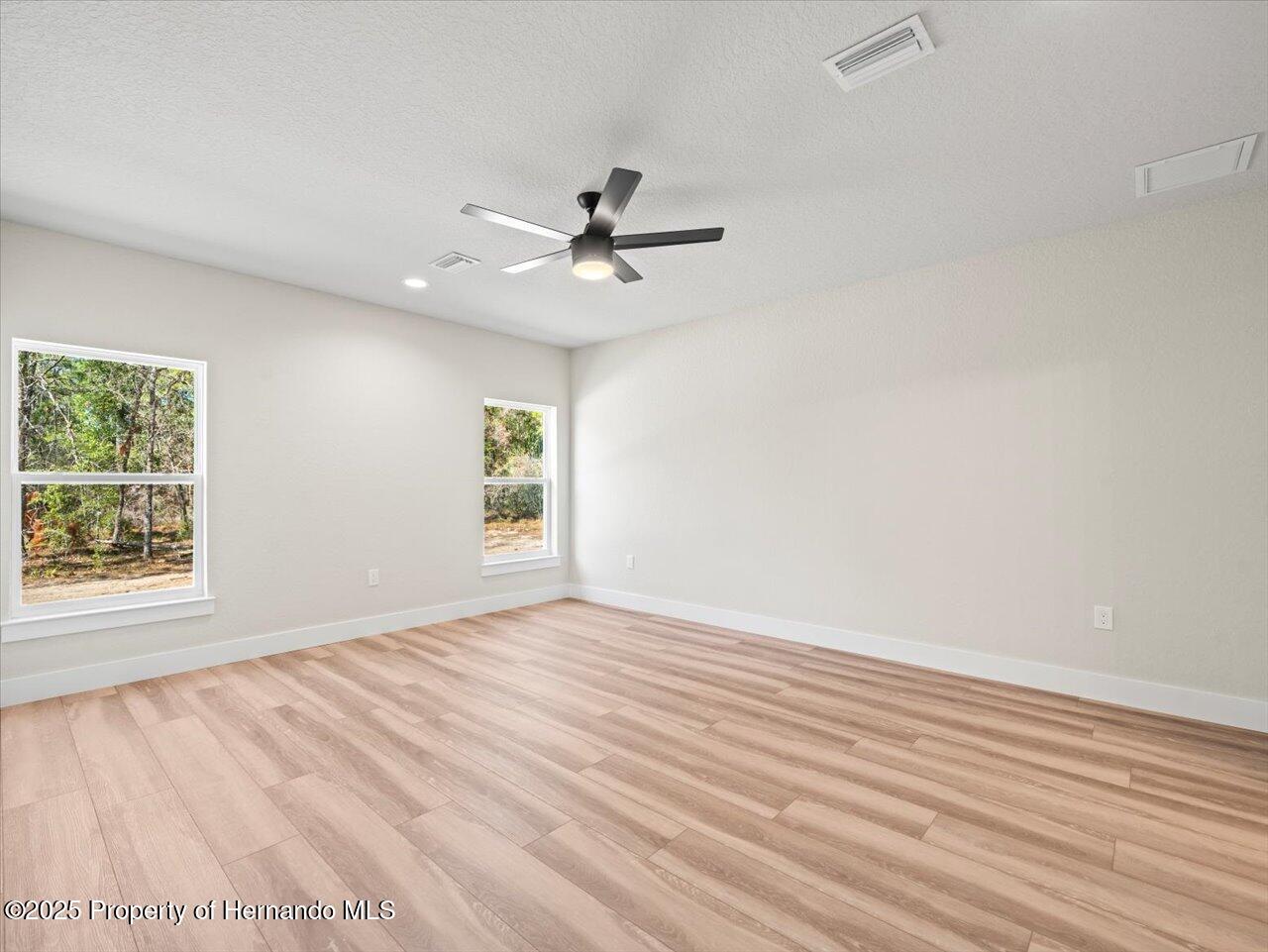 14953 Chimney Swift Road, Weeki Wachee, Florida image 9