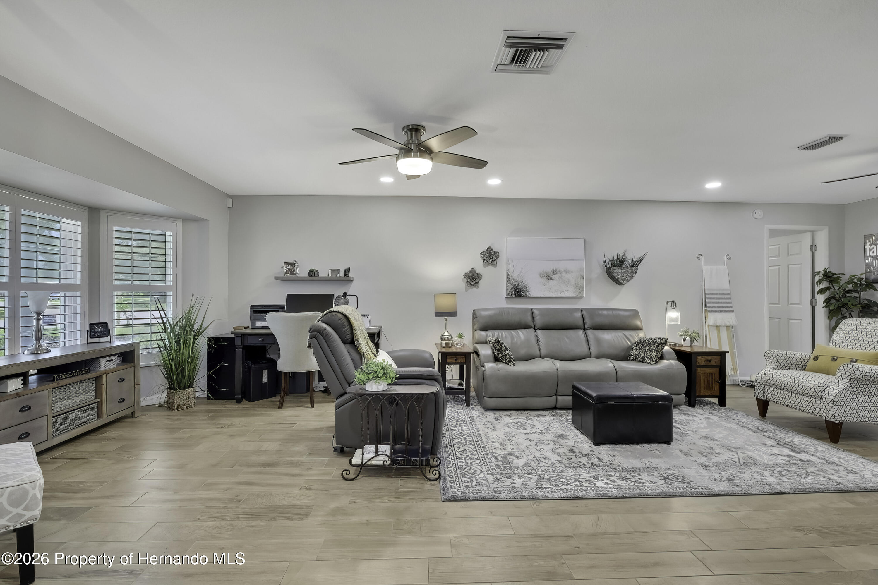 6405 Wedgewood Drive