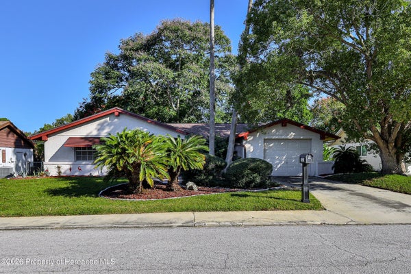 8511 SUNFLOWER LN, HUDSON, FL 34667 - Image 7fb0ac2cfe372f089db4573c29209b2d/74583420