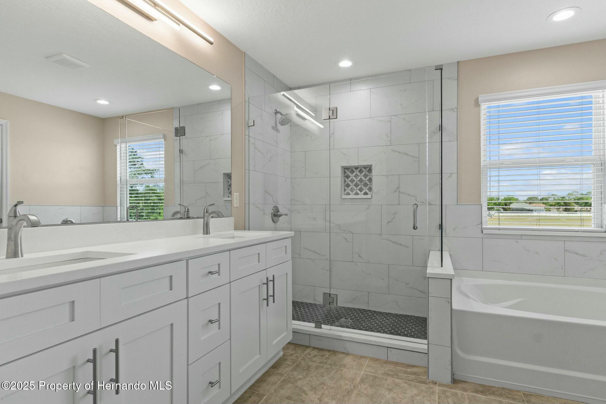 13619 Hunters Point Street, Spring Hill, Florida image 36