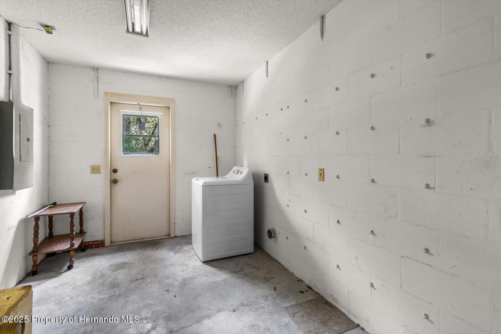 Inverness, Florida 34452, United States, 2 Bedrooms Bedrooms, ,1 BathroomBathrooms,Residential,Pending,188160