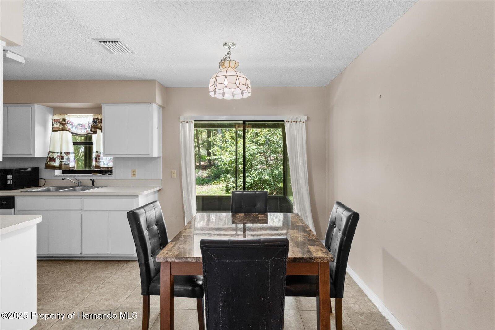 Inverness, Florida 34452, United States, 2 Bedrooms Bedrooms, ,1 BathroomBathrooms,Residential,Pending,188160