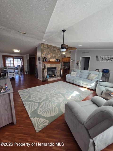 Mobile Home For Sale - 9223 Basil Street<br/> Brooksville, FL 34613