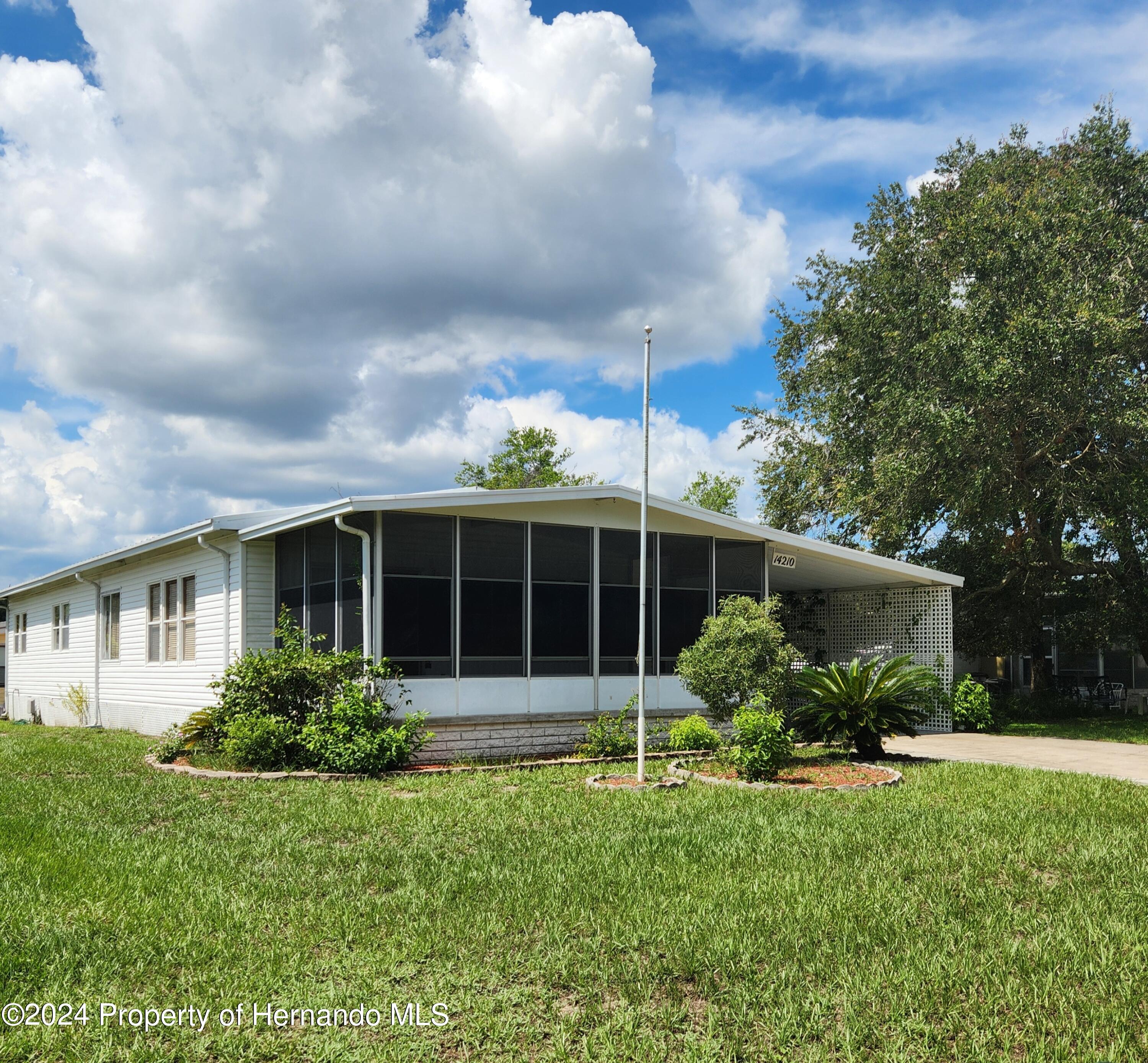 14210 Edmonds Street, Brooksville, Florida image 2