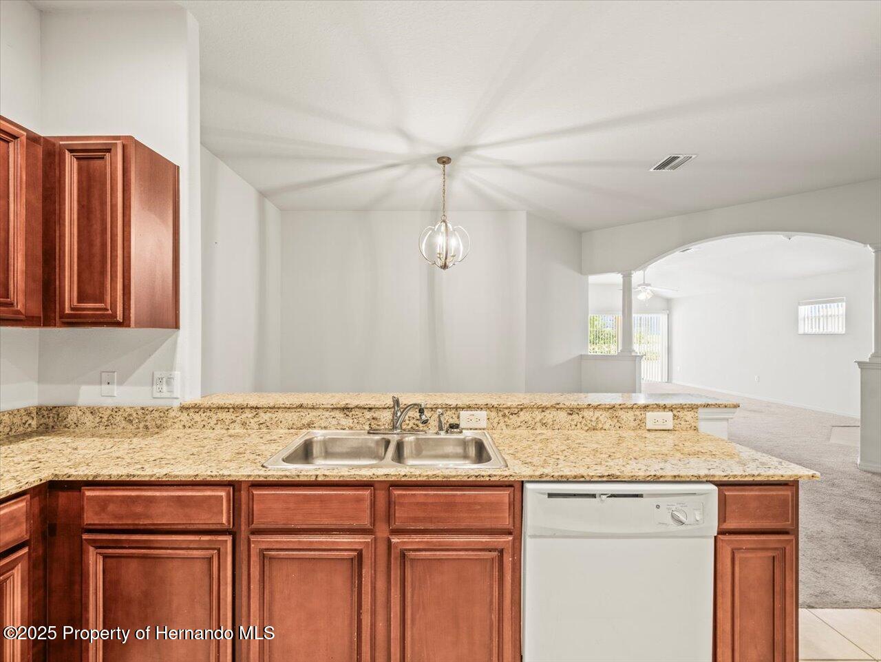 3885 Crossline Drive, Spring Hill, Florida image 21
