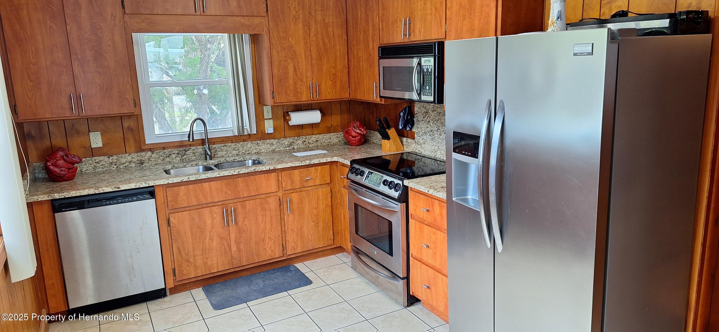 3461 Gum Drive, Weeki Wachee, Florida image 15