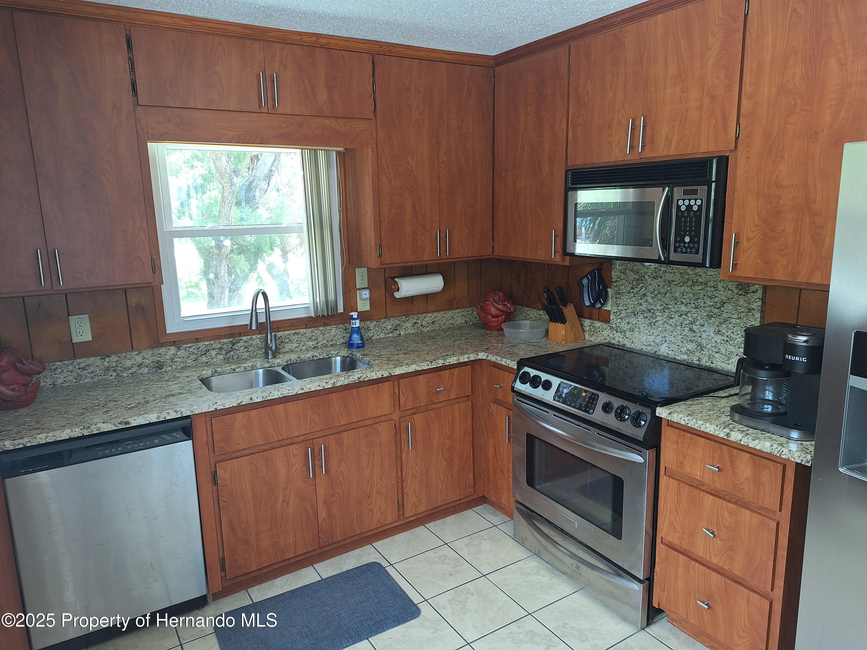 3461 Gum Drive, Weeki Wachee, Florida image 16