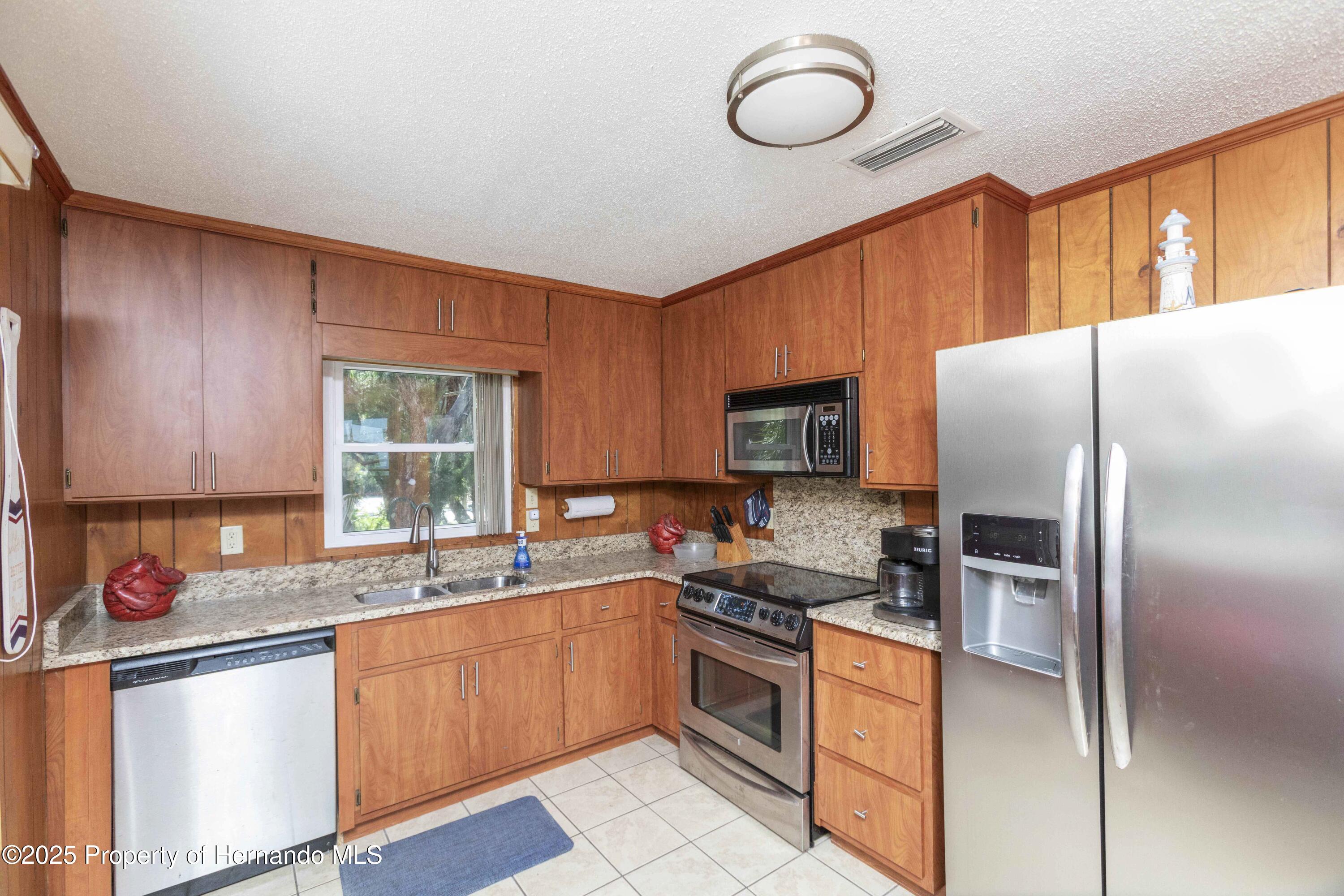 3461 Gum Drive, Weeki Wachee, Florida image 5