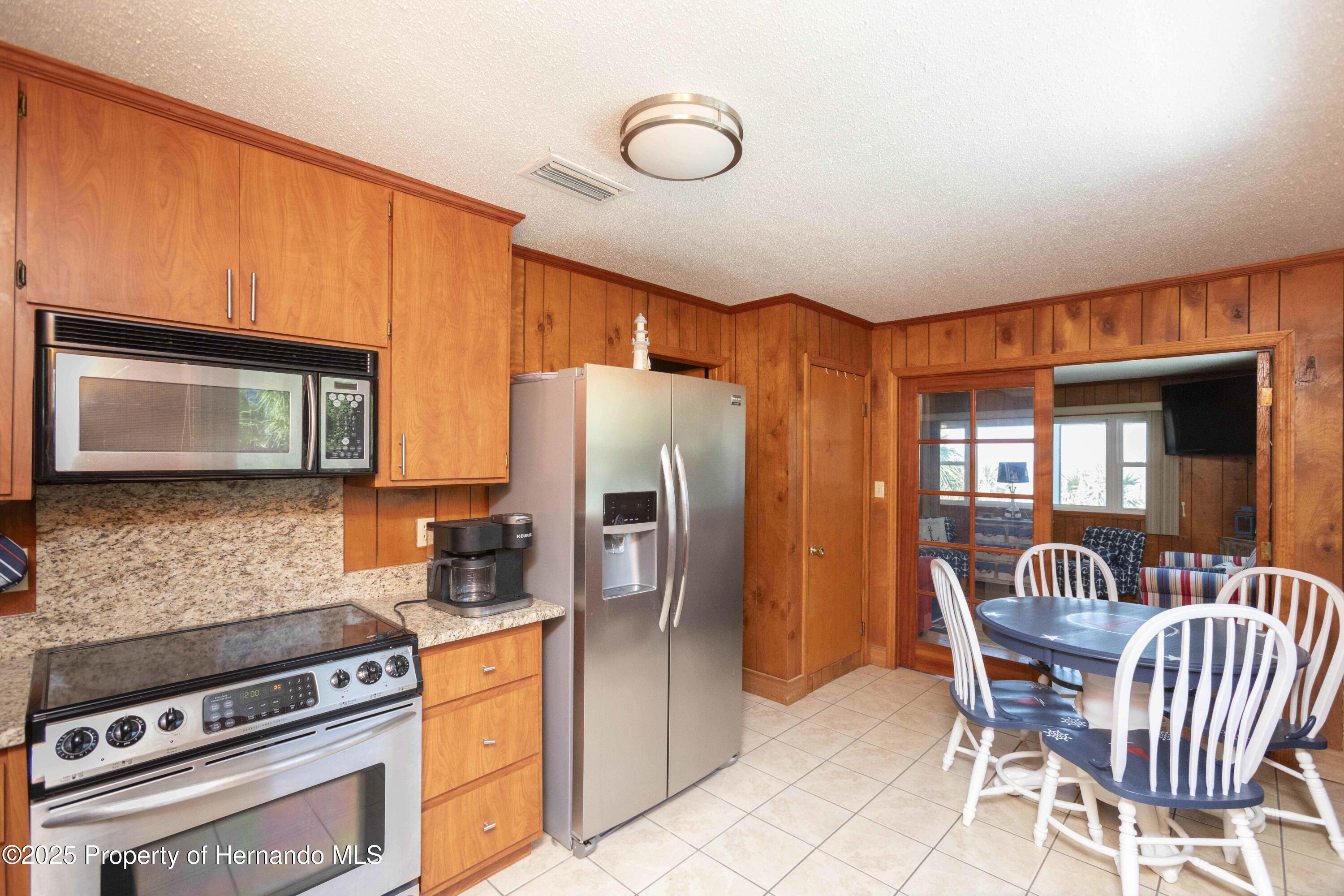 3461 Gum Drive, Weeki Wachee, Florida image 17