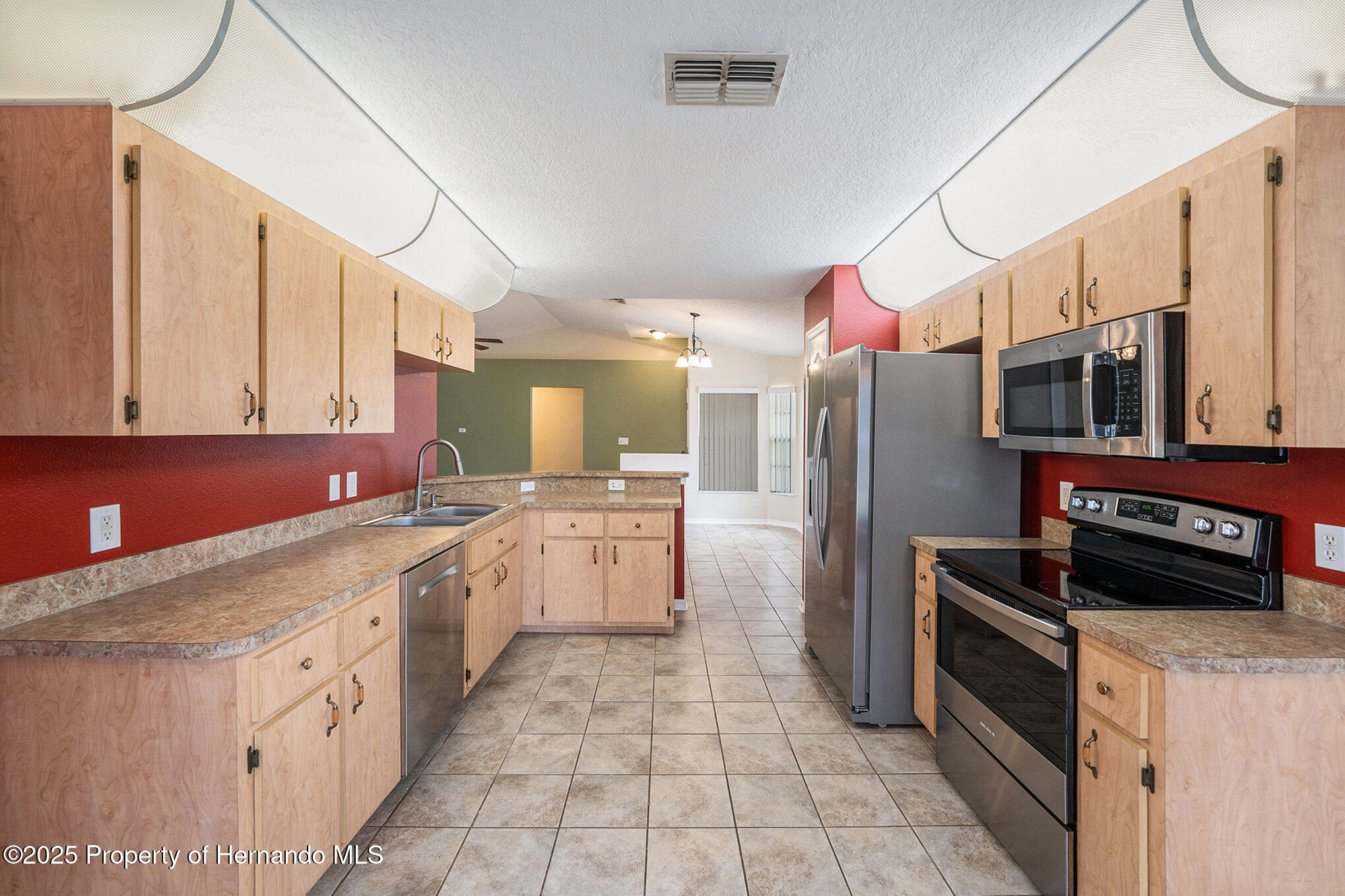 7318 Lamplighter Street, Spring Hill, Florida image 7