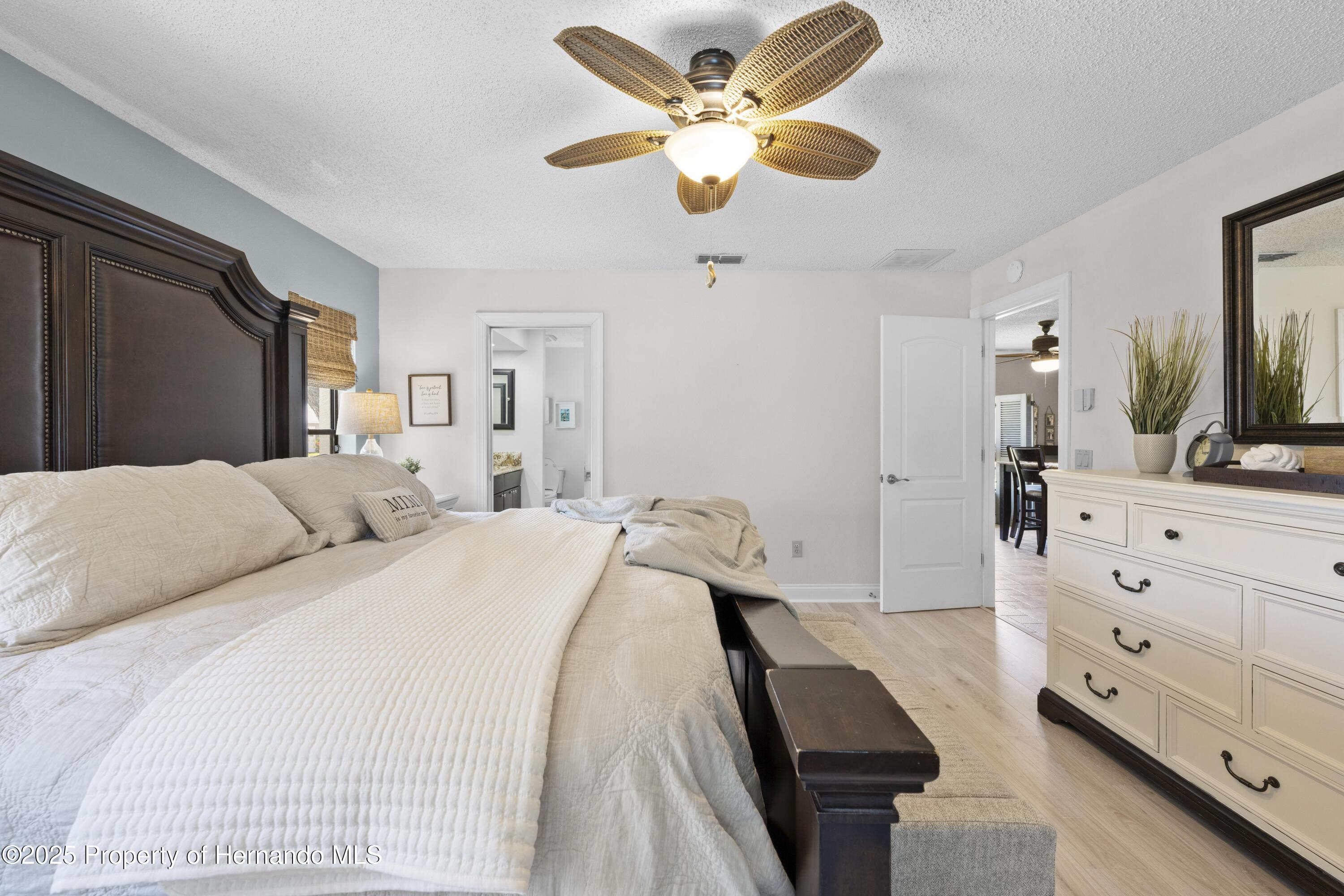 18836 Green Park Road, Hudson, Florida image 30